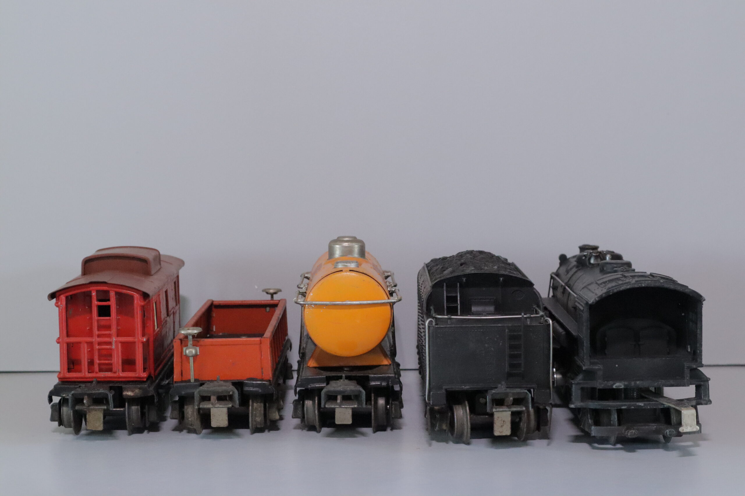 Lionel 224E Loco Set - SKU0201L - themodeltrainstore.com