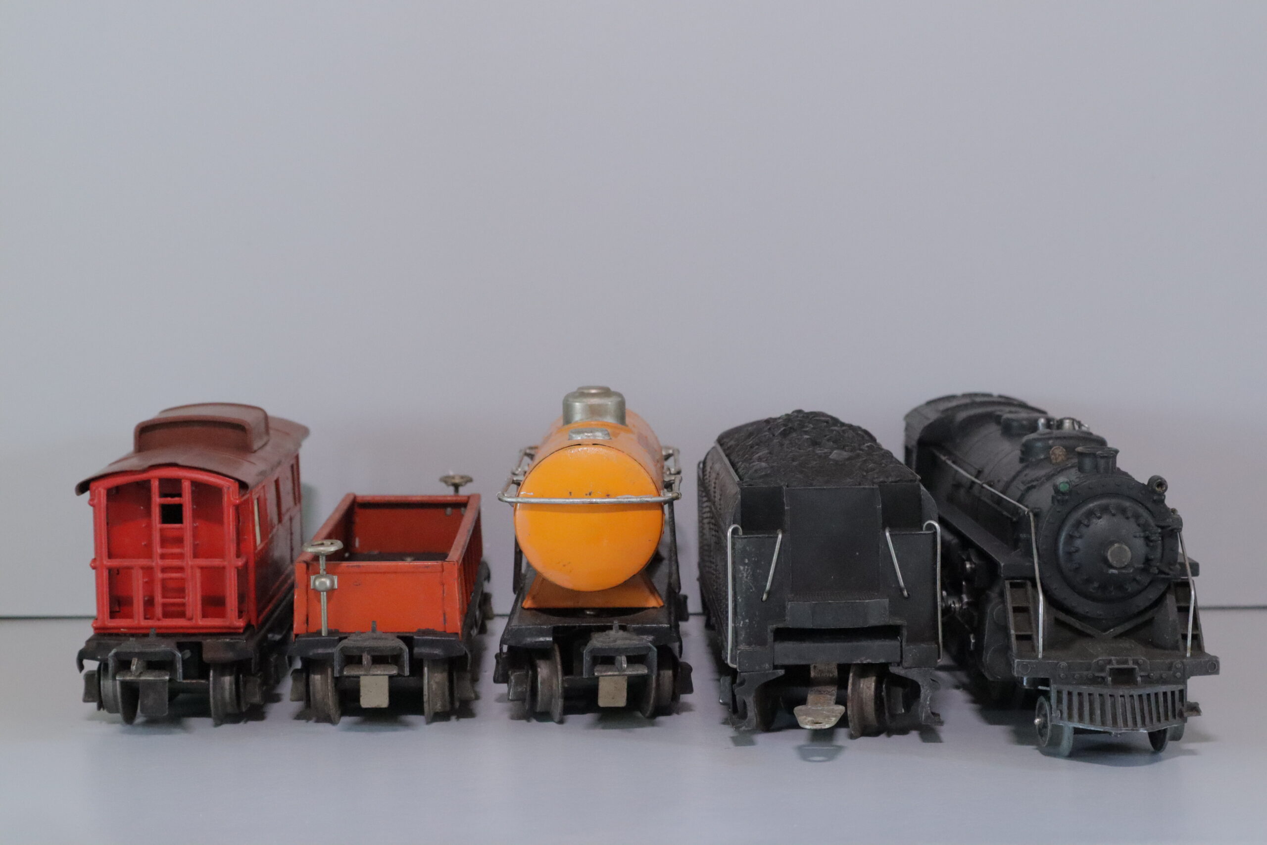 Lionel 224E Loco Set - SKU0201L - themodeltrainstore.com