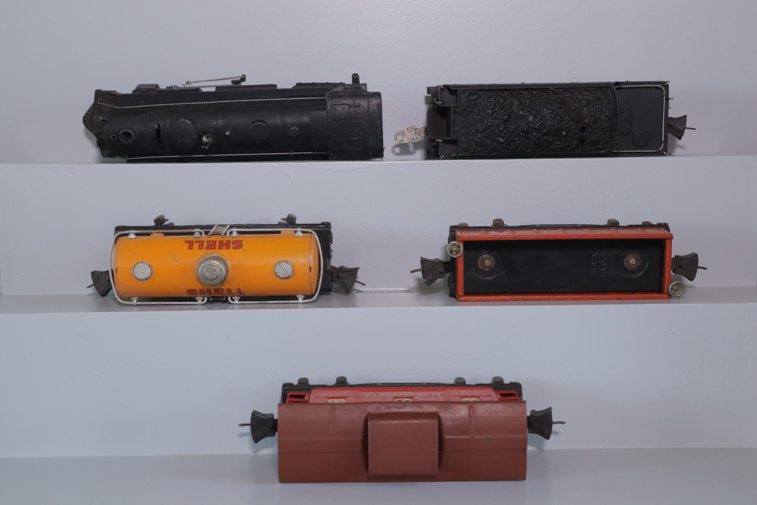 Lionel 224E Loco Set - SKU0201L - themodeltrainstore.com