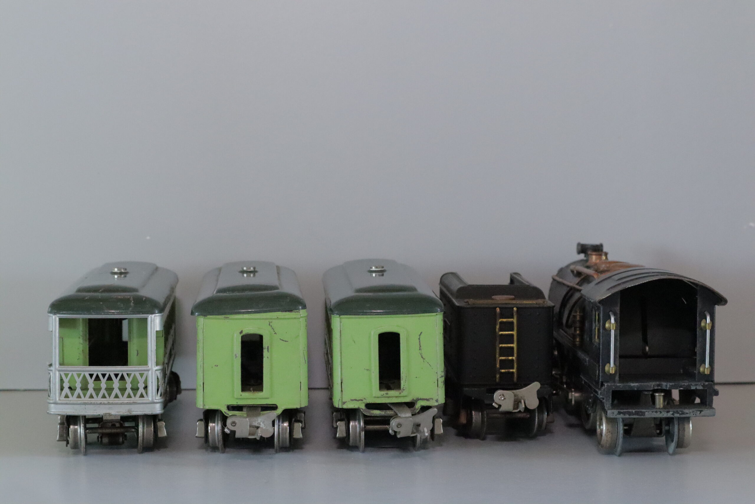 Lionel 262 Loco Set - SKU0304L - themodeltrainstore.com