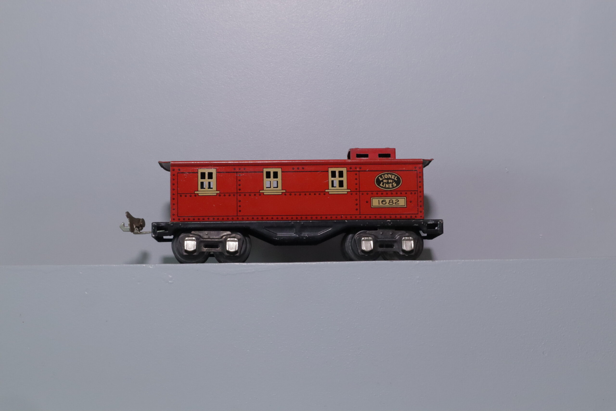 Lionel 1682 Caboose - SKU0505L - themodeltrainstore.com