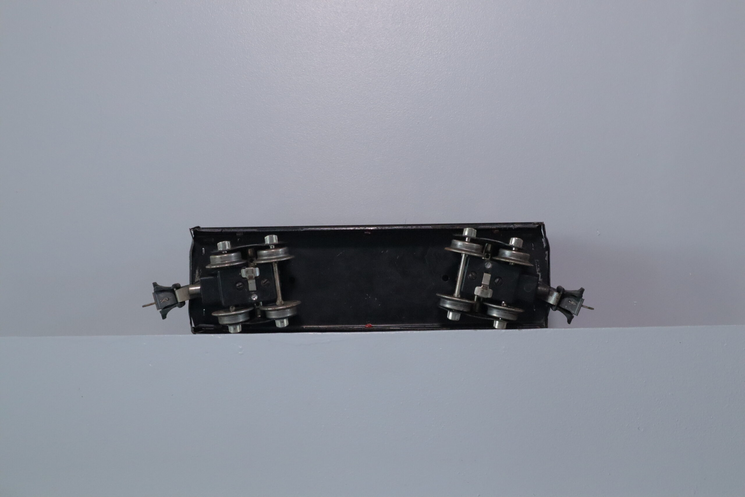 Lionel 2817 Lionel Lines Caboose - SKU0516L - themodeltrainstore.com