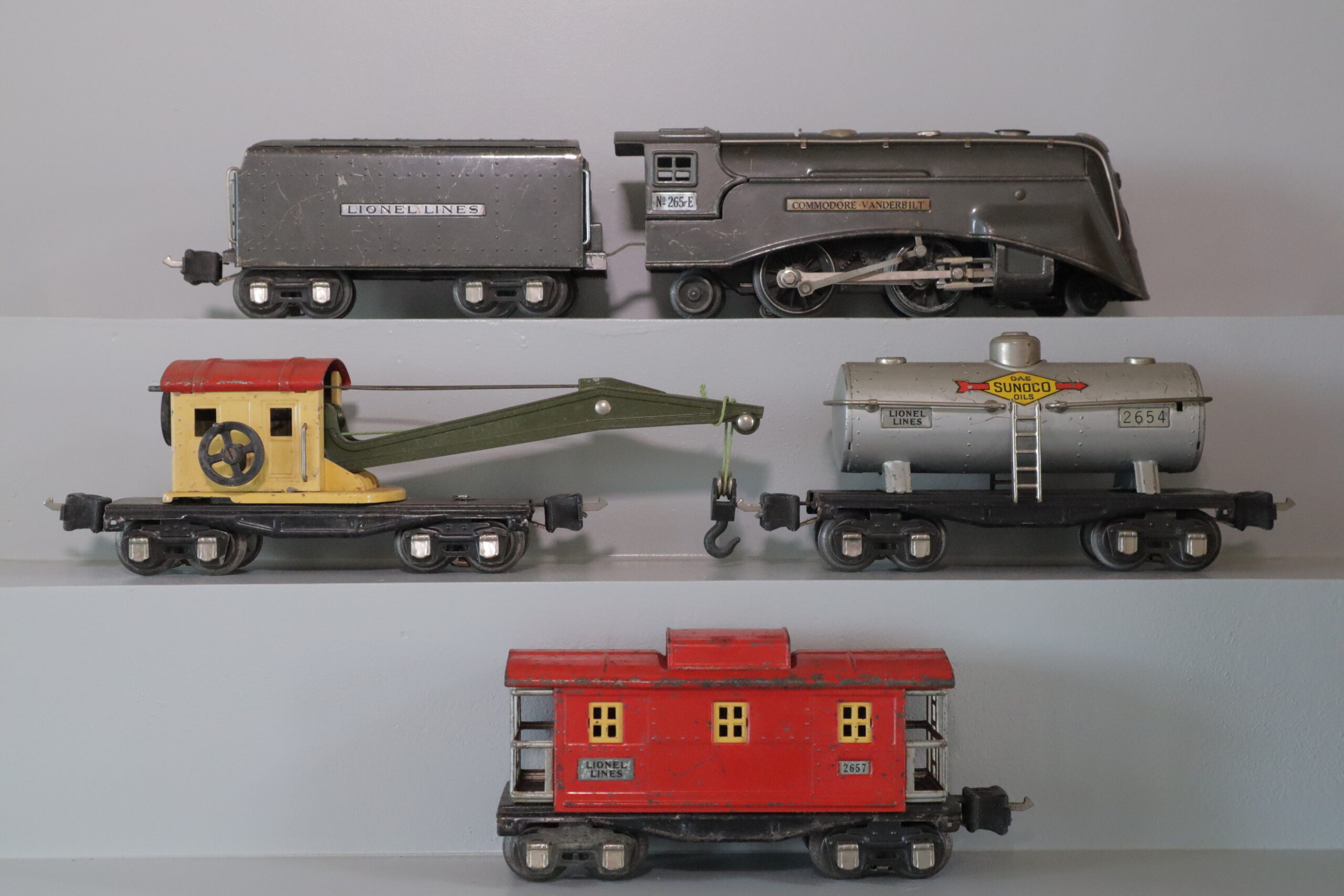 Lionel 265E Loco Set - SKU0602L - themodeltrainstore.com