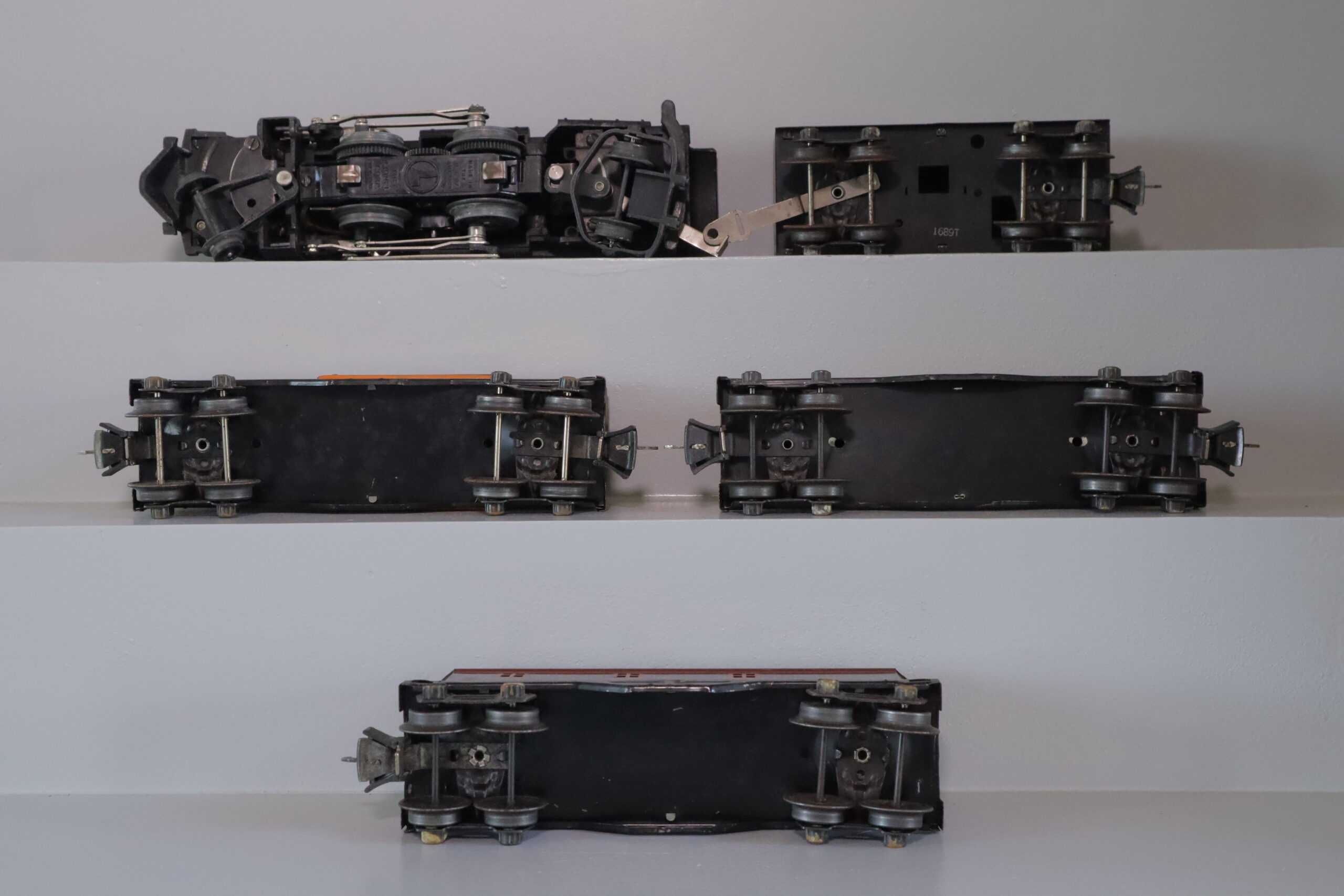 Lionel 1664 Loco Set - SKU0604L - themodeltrainstore.com