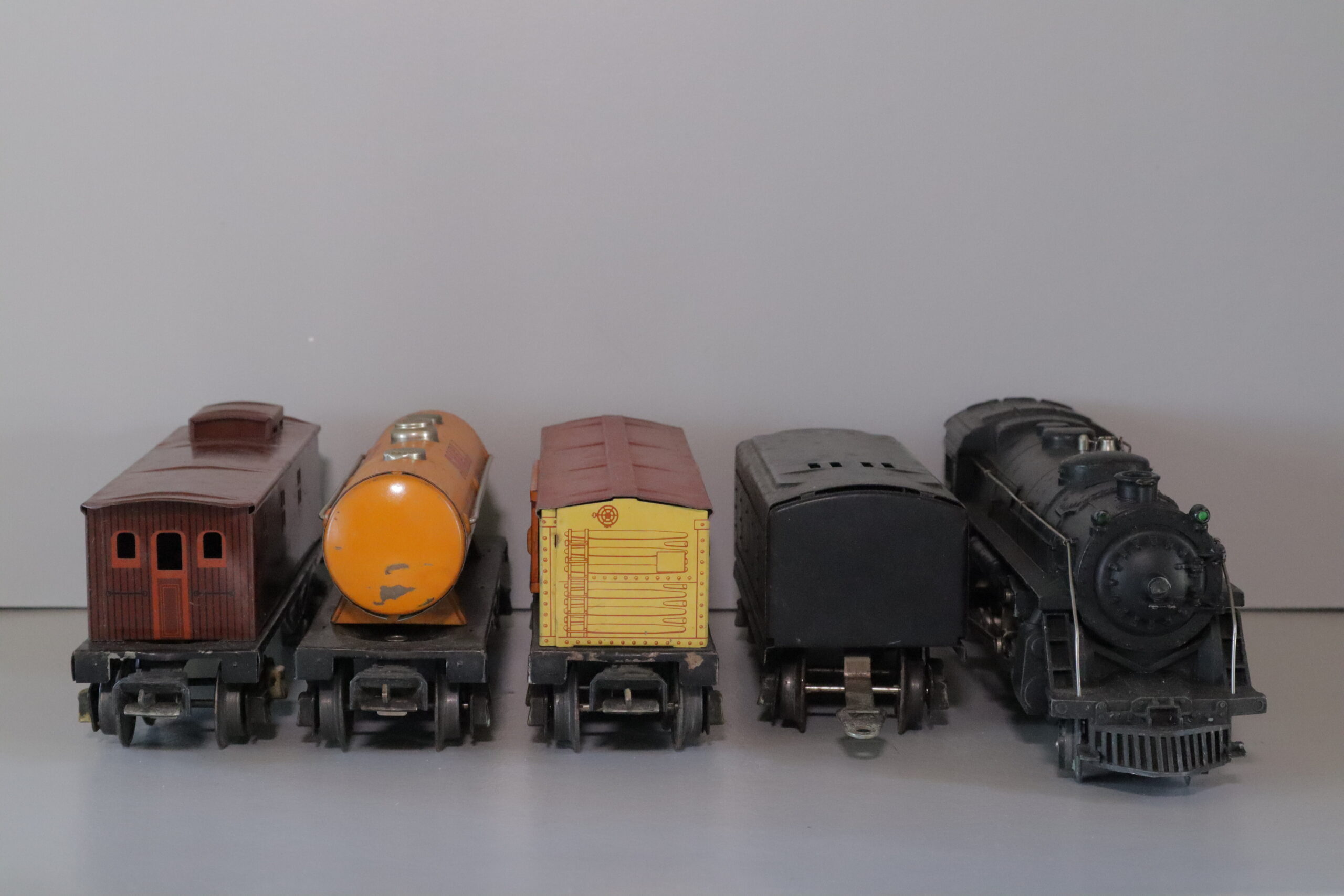 Lionel 1664 Loco Set - SKU0604L - themodeltrainstore.com