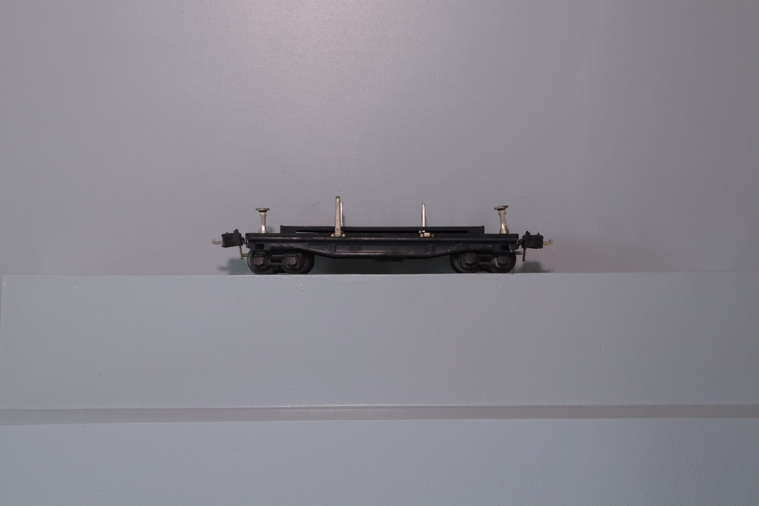 Lionel 3811 Flat Car - SKU0702L - themodeltrainstore.com