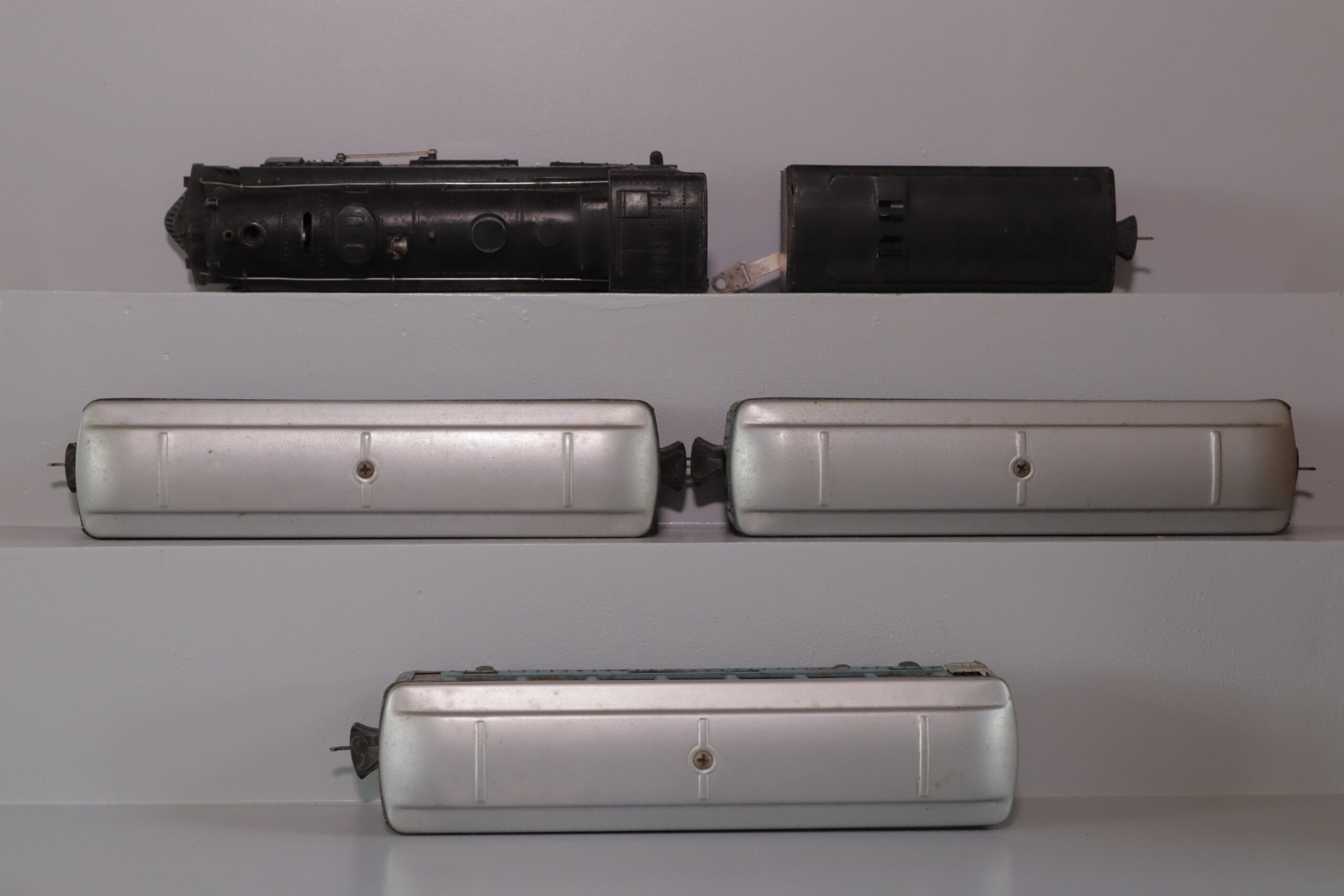 Lionel 1666 Pre-War Loco Set - SKU0801L - themodeltrainstore.com