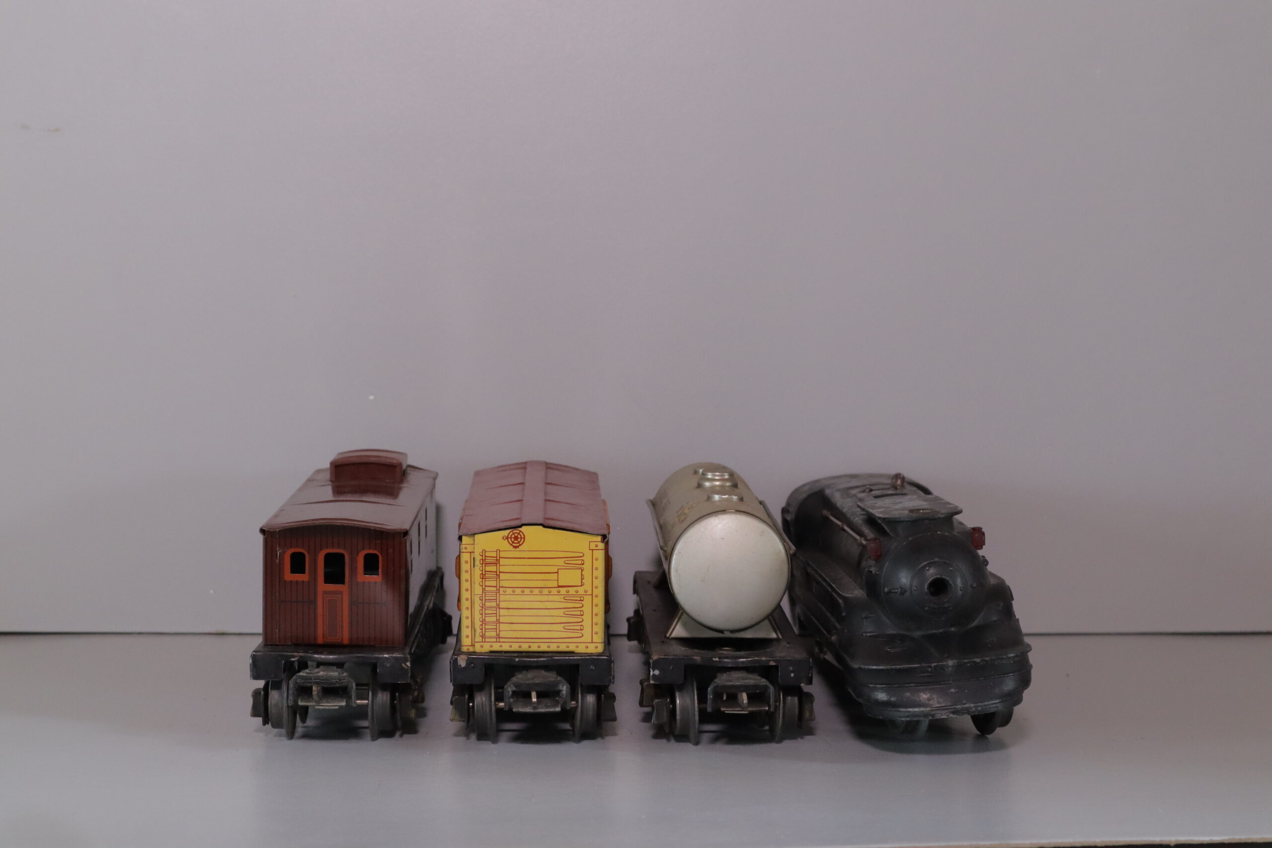 Lionel 1688 Loco Set - SKU0803L - themodeltrainstore.com