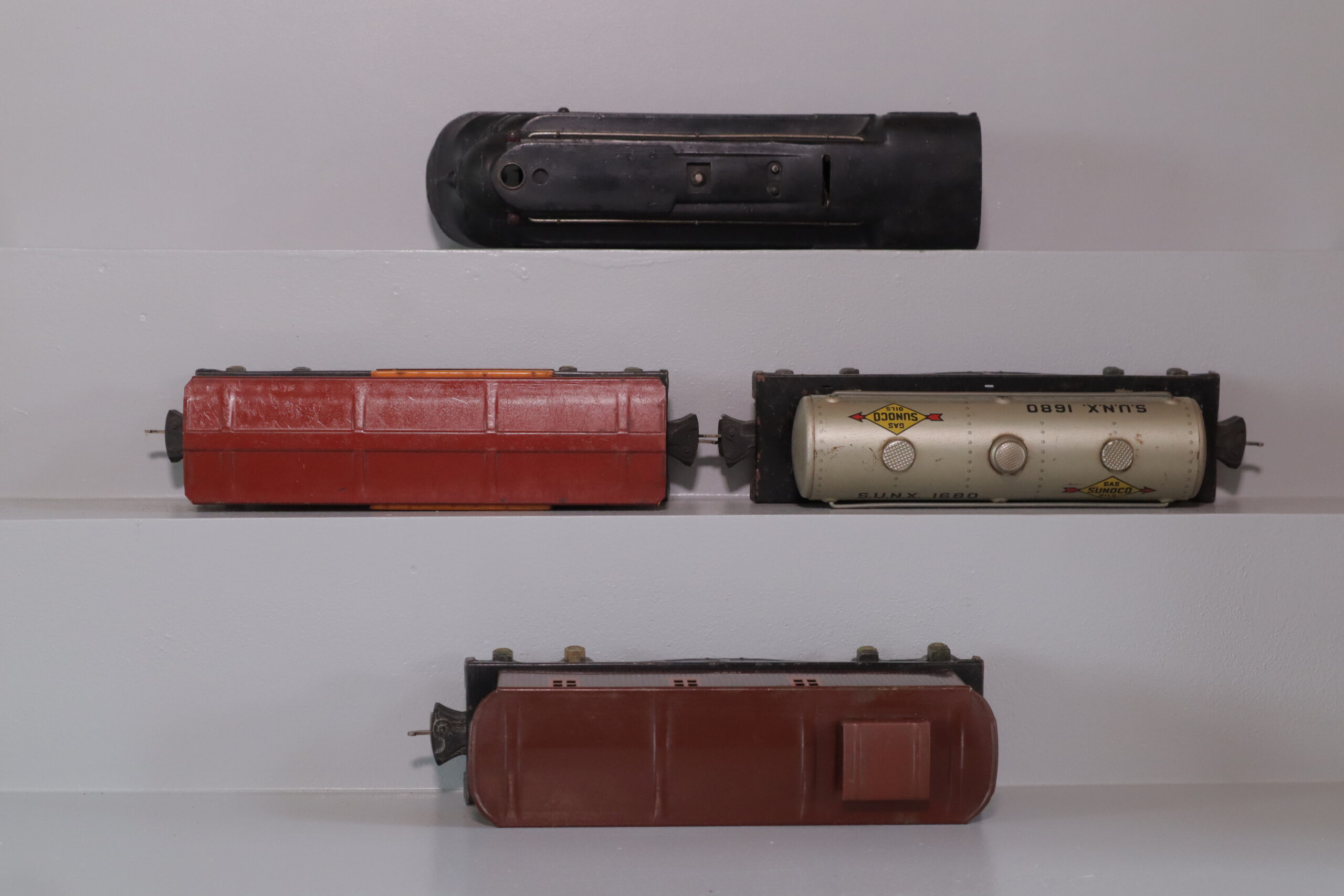 Lionel 1688 Loco Set - SKU0803L - themodeltrainstore.com