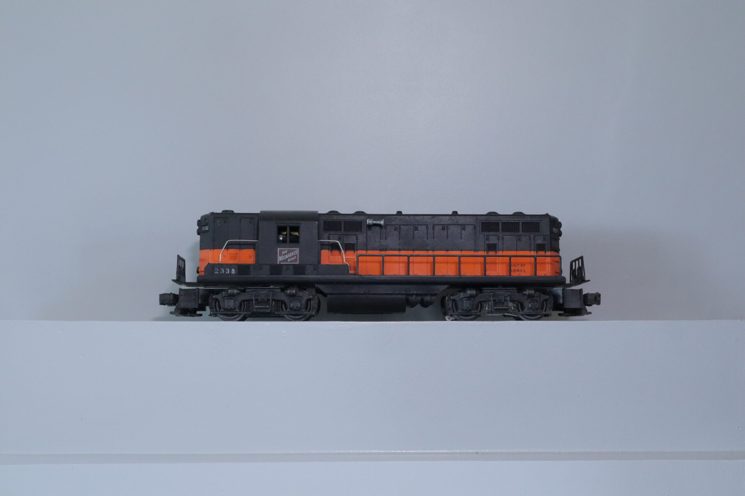 Lionel 2338 Diesel - SKU1103L - themodeltrainstore.com