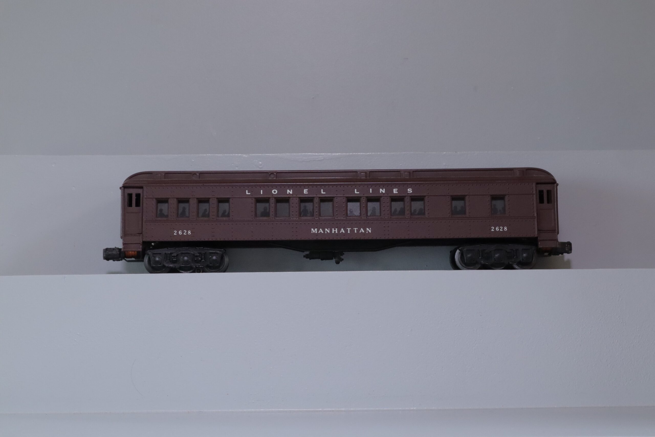 Lionel 2332 Loco Set - SKU1401L - themodeltrainstore.com