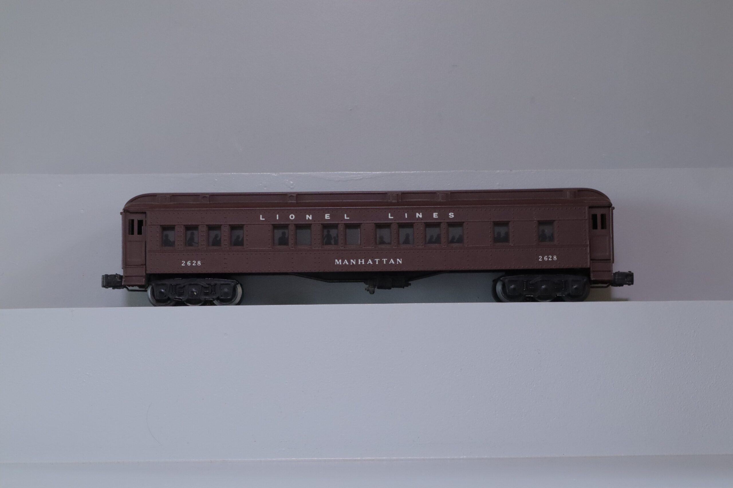 Lionel 2332 Loco Set - SKU1401L - themodeltrainstore.com