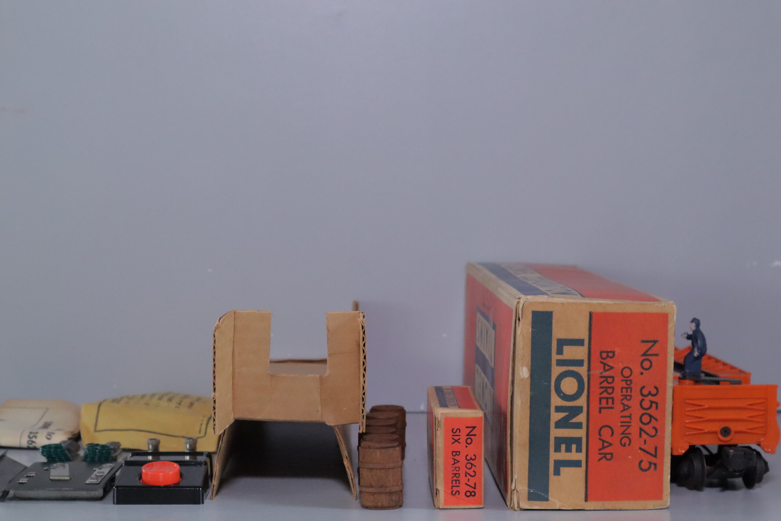 Lionel 3562-75 Operaing Barrel - SKU1501L - themodeltrainstore.com