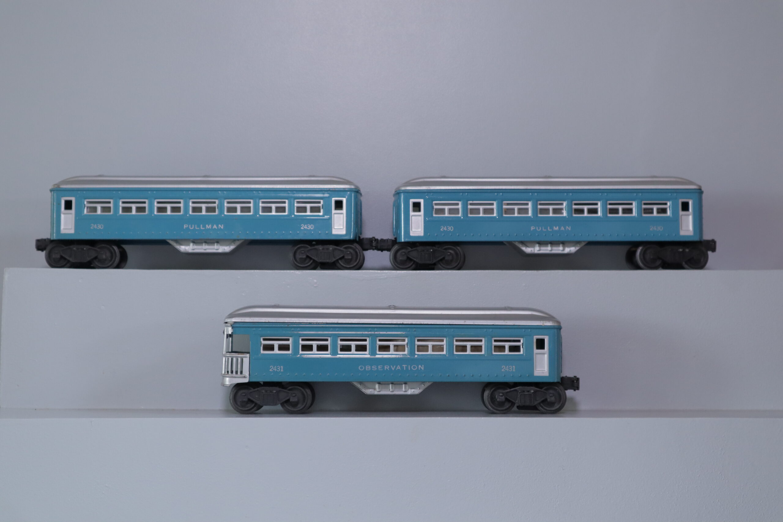 Lionel 2430, 2430, 2431 Passenger Set - SKU1503L - themodeltrainstore.com