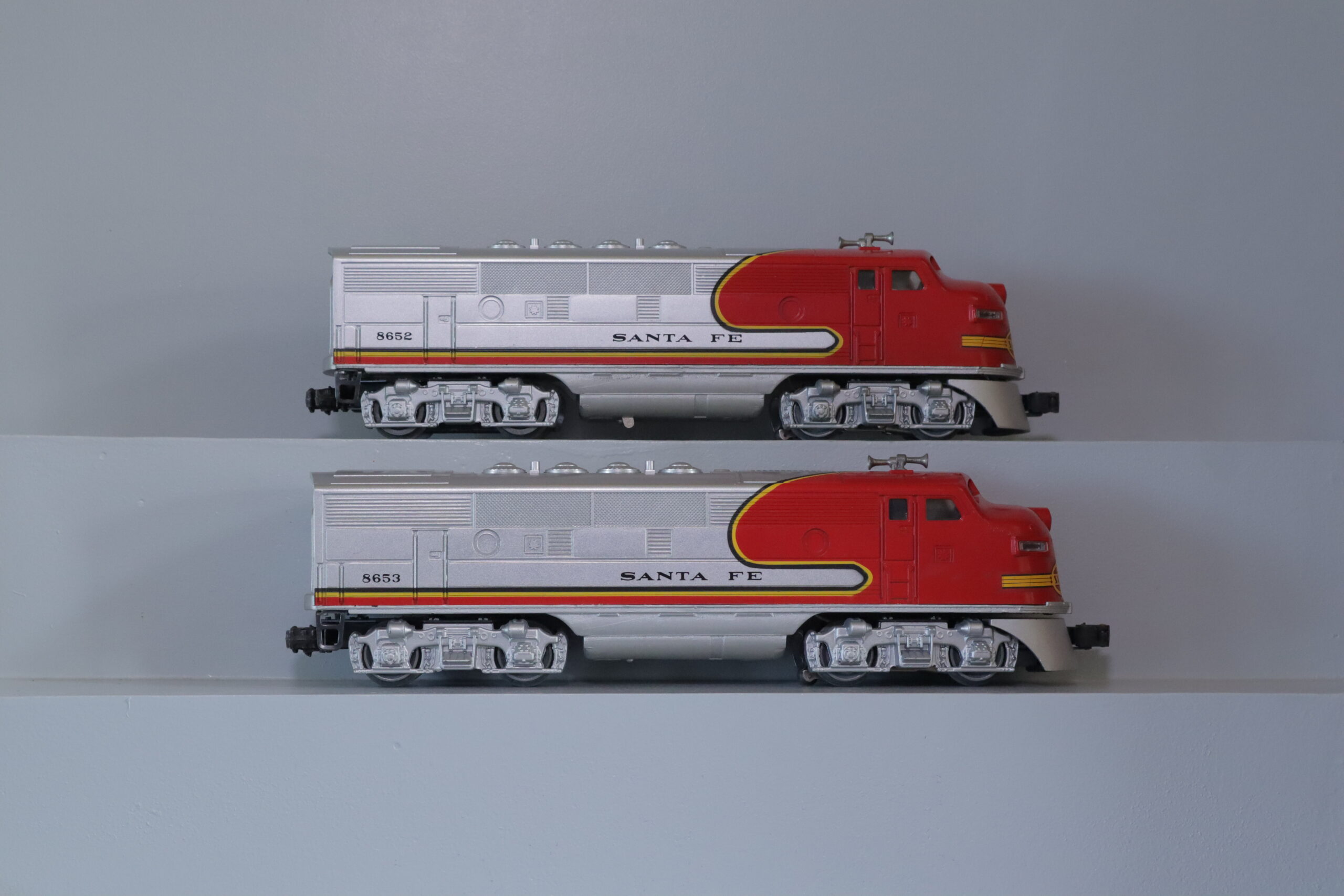 Lionel 8652 + 8653 Diesel - SKU2102L - themodeltrainstore.com