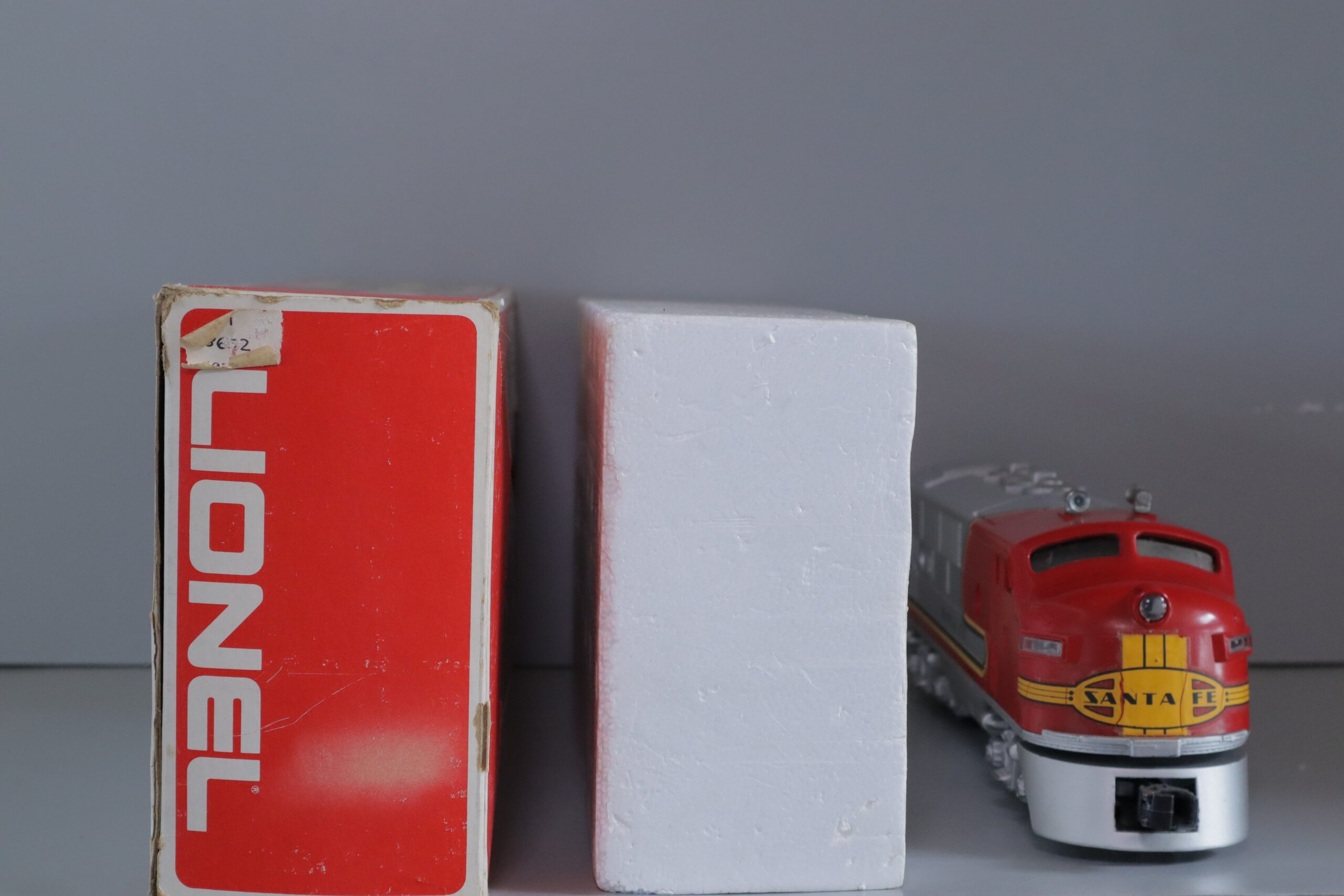 Lionel 8652 + 8653 Diesel - SKU2102L - themodeltrainstore.com