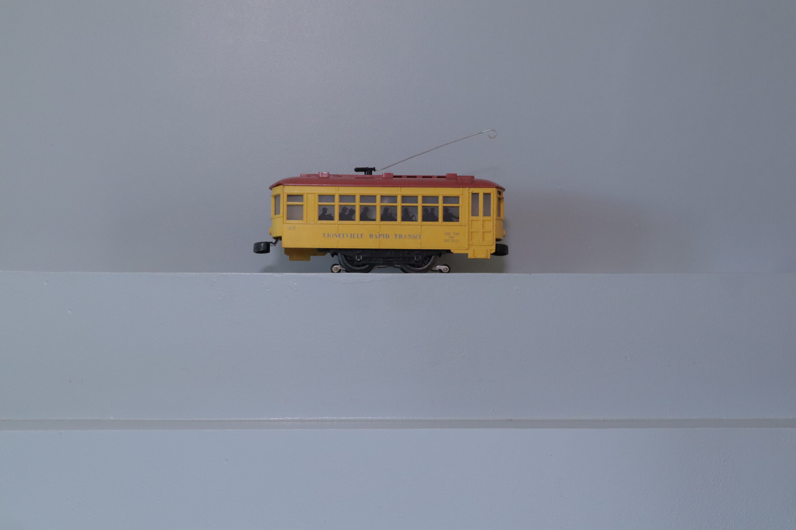 Lionel 60 Trolley - SKU2104L - themodeltrainstore.com