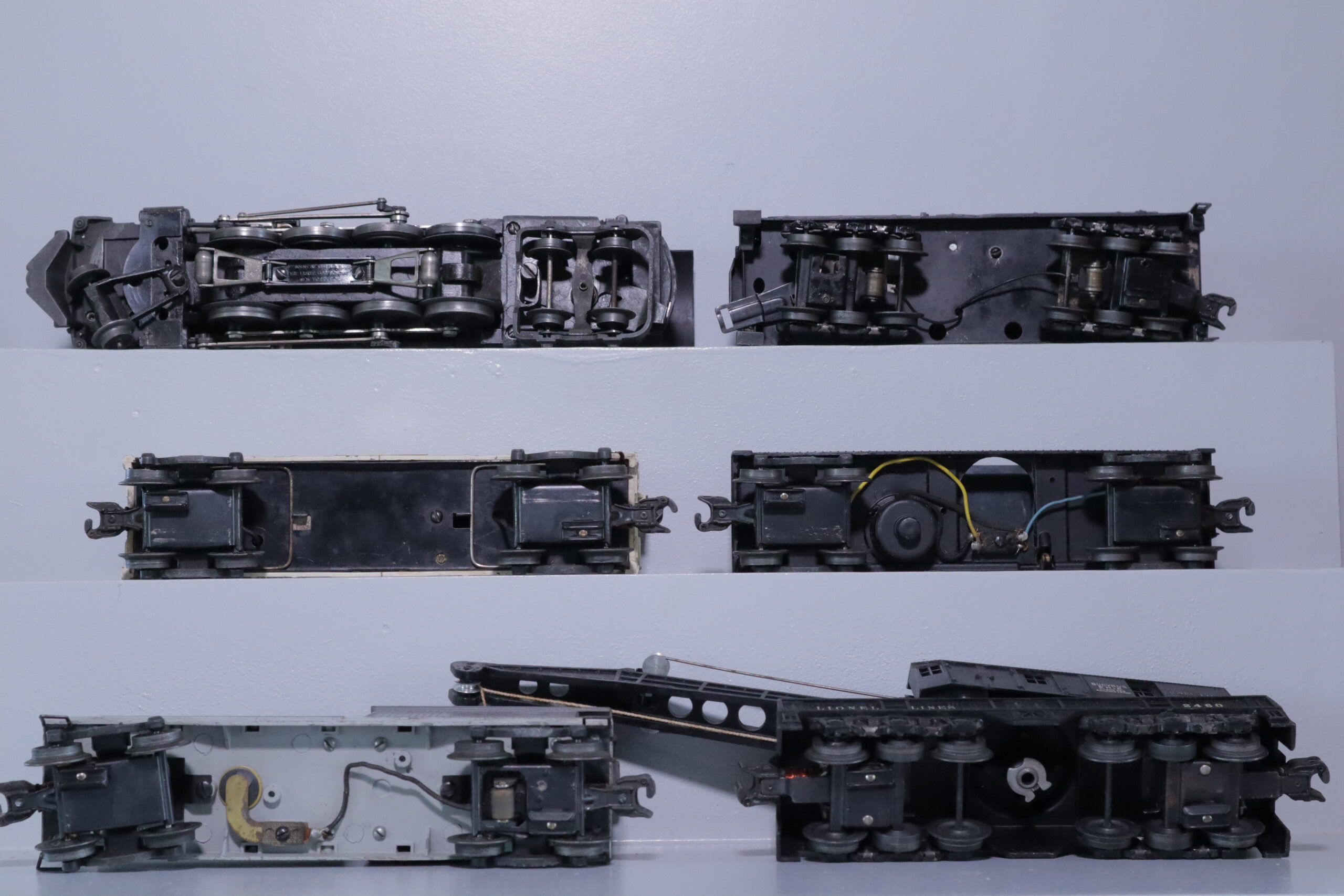 Lionel 726 Loco Set - SKU2202L - themodeltrainstore.com