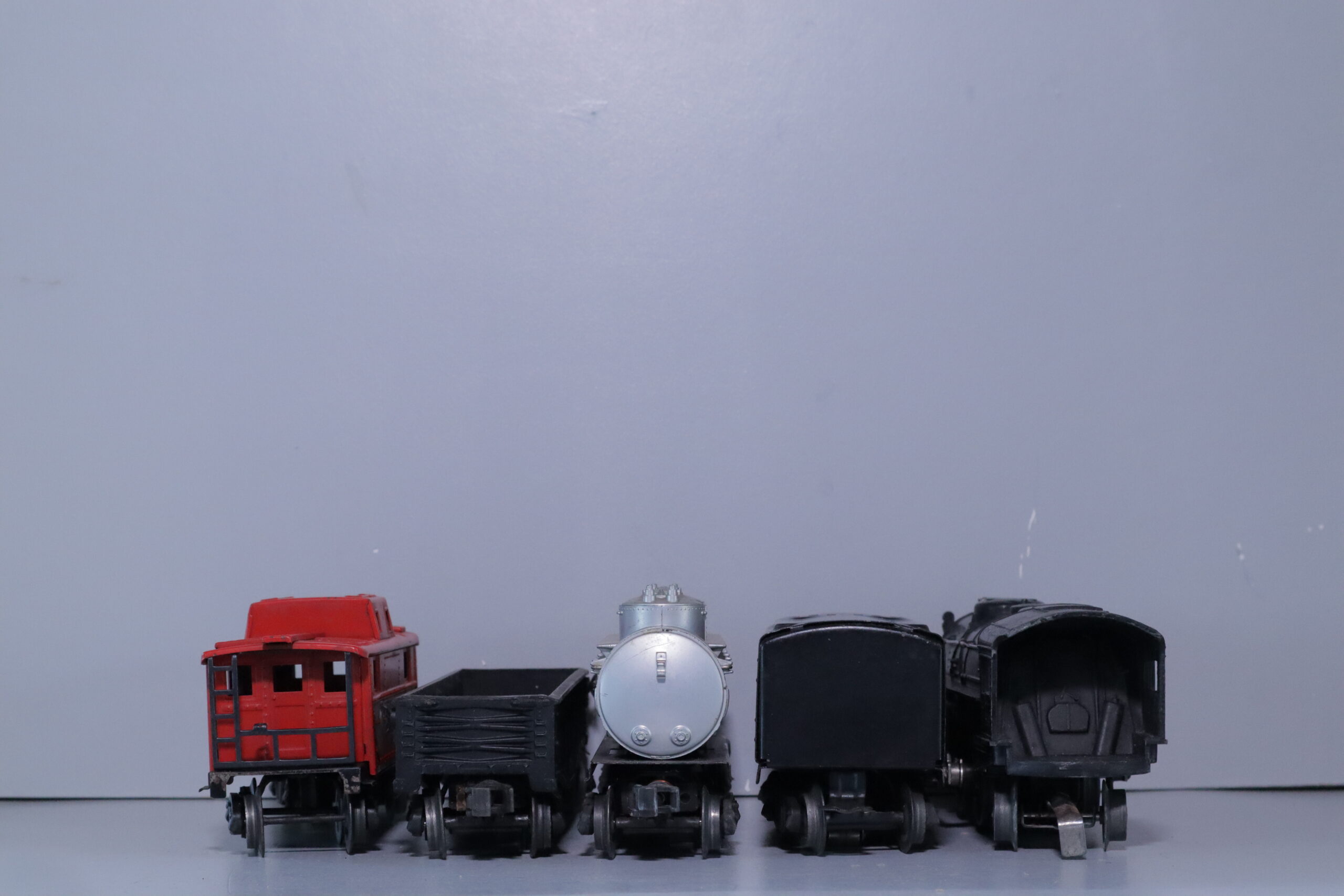 Lionel 1654 Loco Set - SKU2203L - themodeltrainstore.com