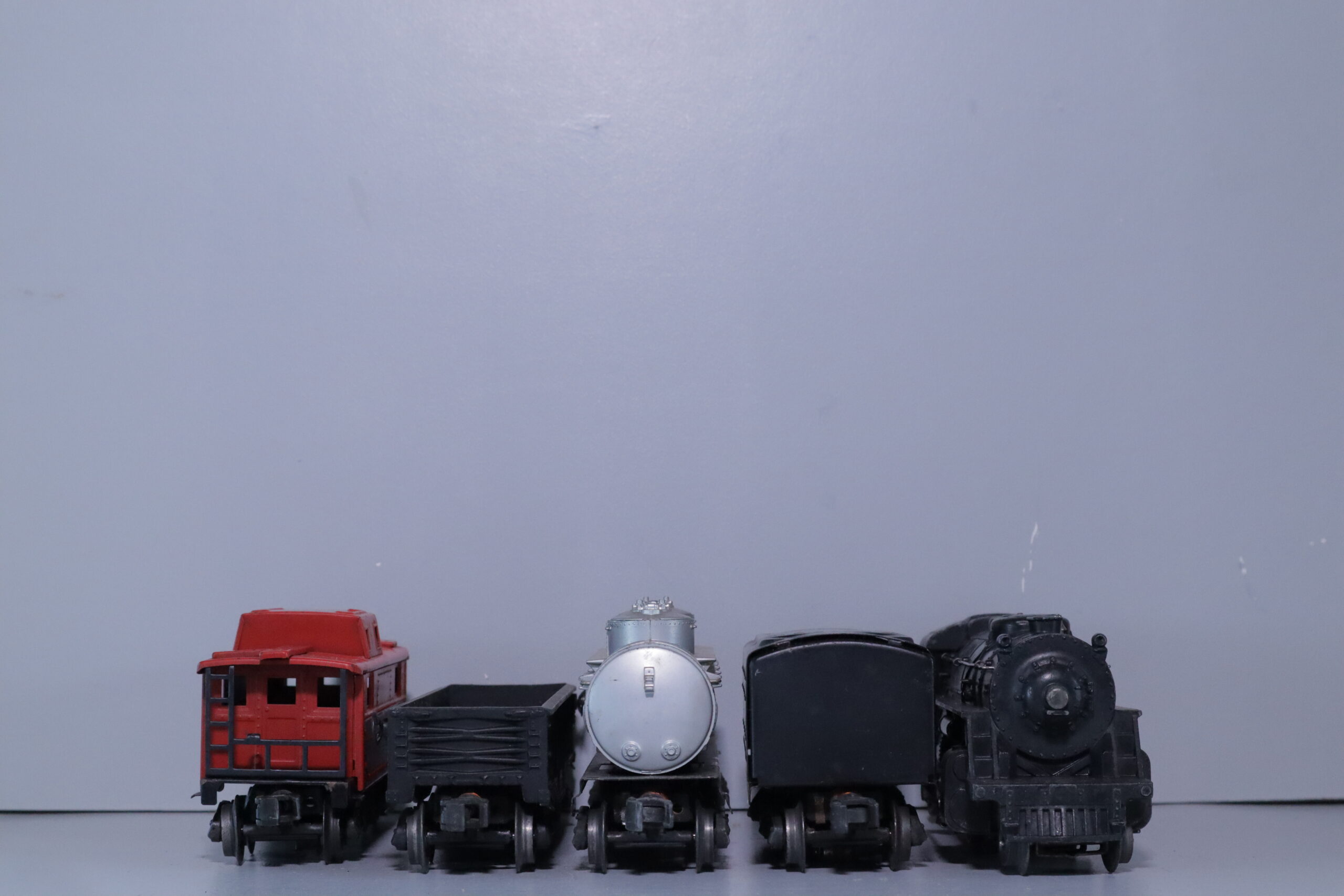 Lionel 1654 Loco Set - SKU2203L - themodeltrainstore.com