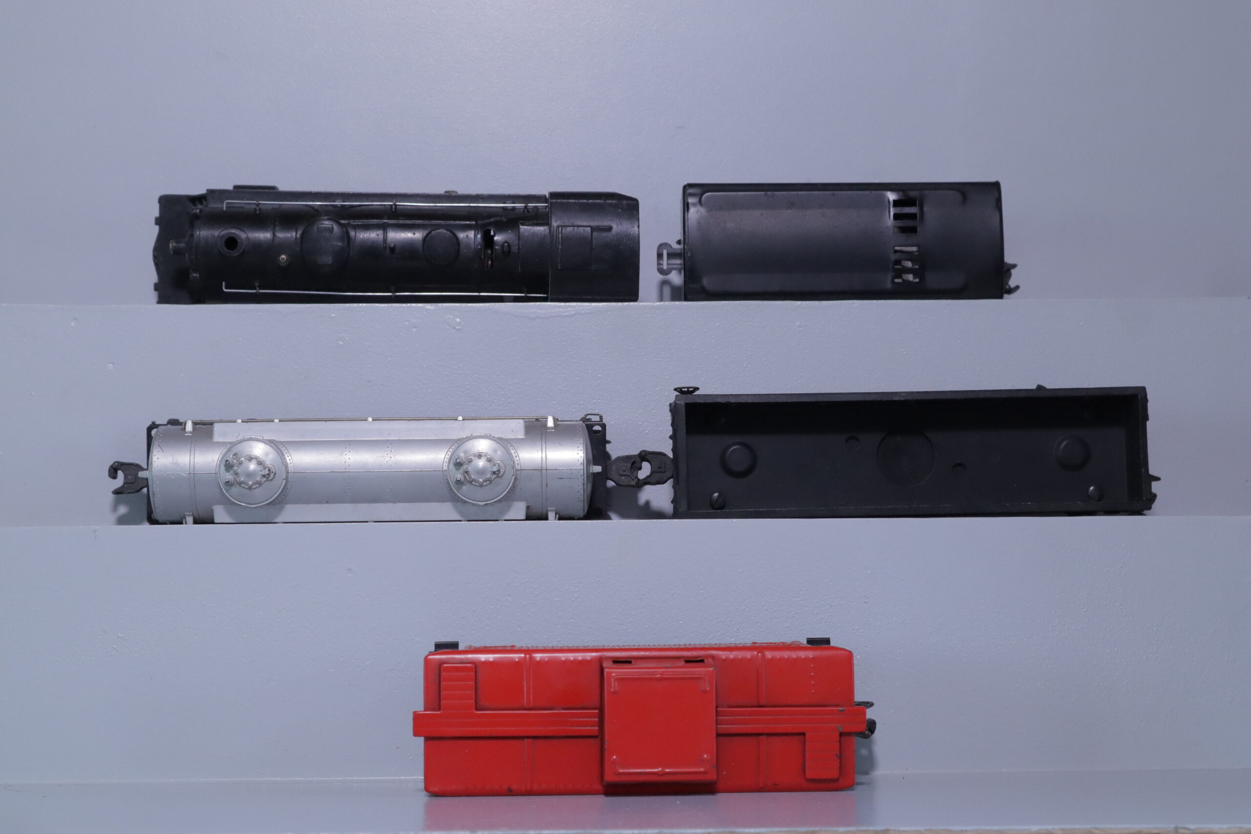 Lionel 1654 Loco Set - SKU2203L - themodeltrainstore.com