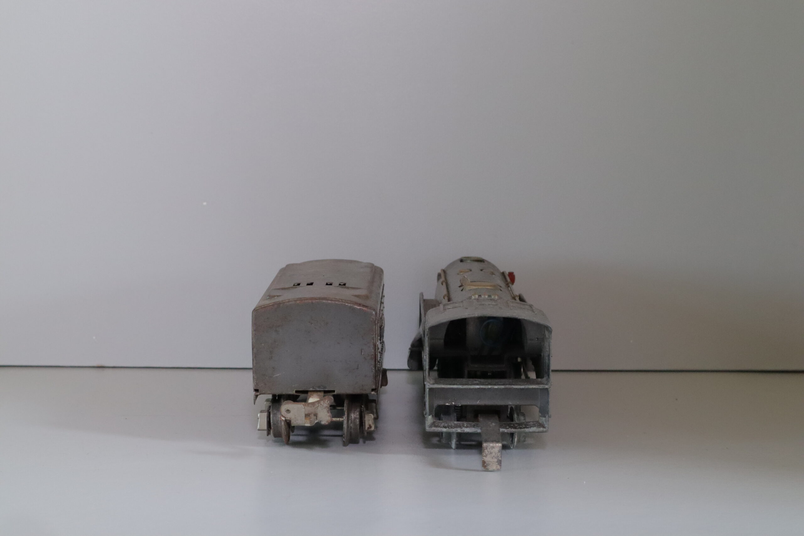 Lionel 1689E Loco - SKU2303L - themodeltrainstore.com