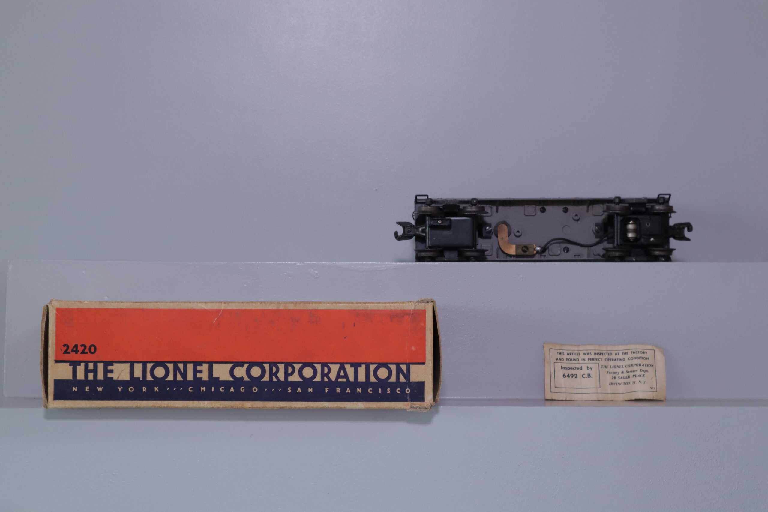 Lionel 2420 Searchlight - SKU2403L - themodeltrainstore.com