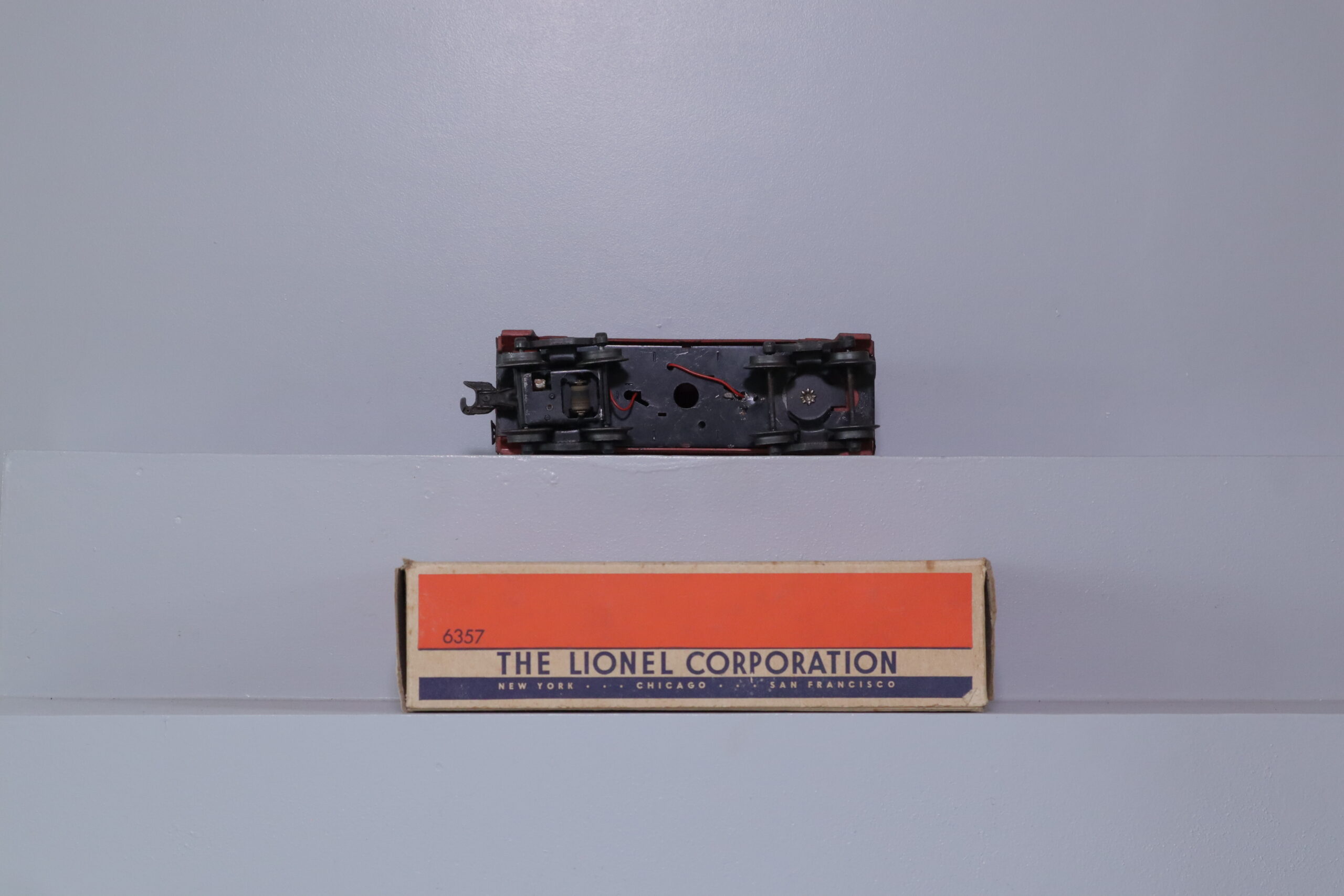 Lionel 6357 Caboose - SKU2405L - themodeltrainstore.com