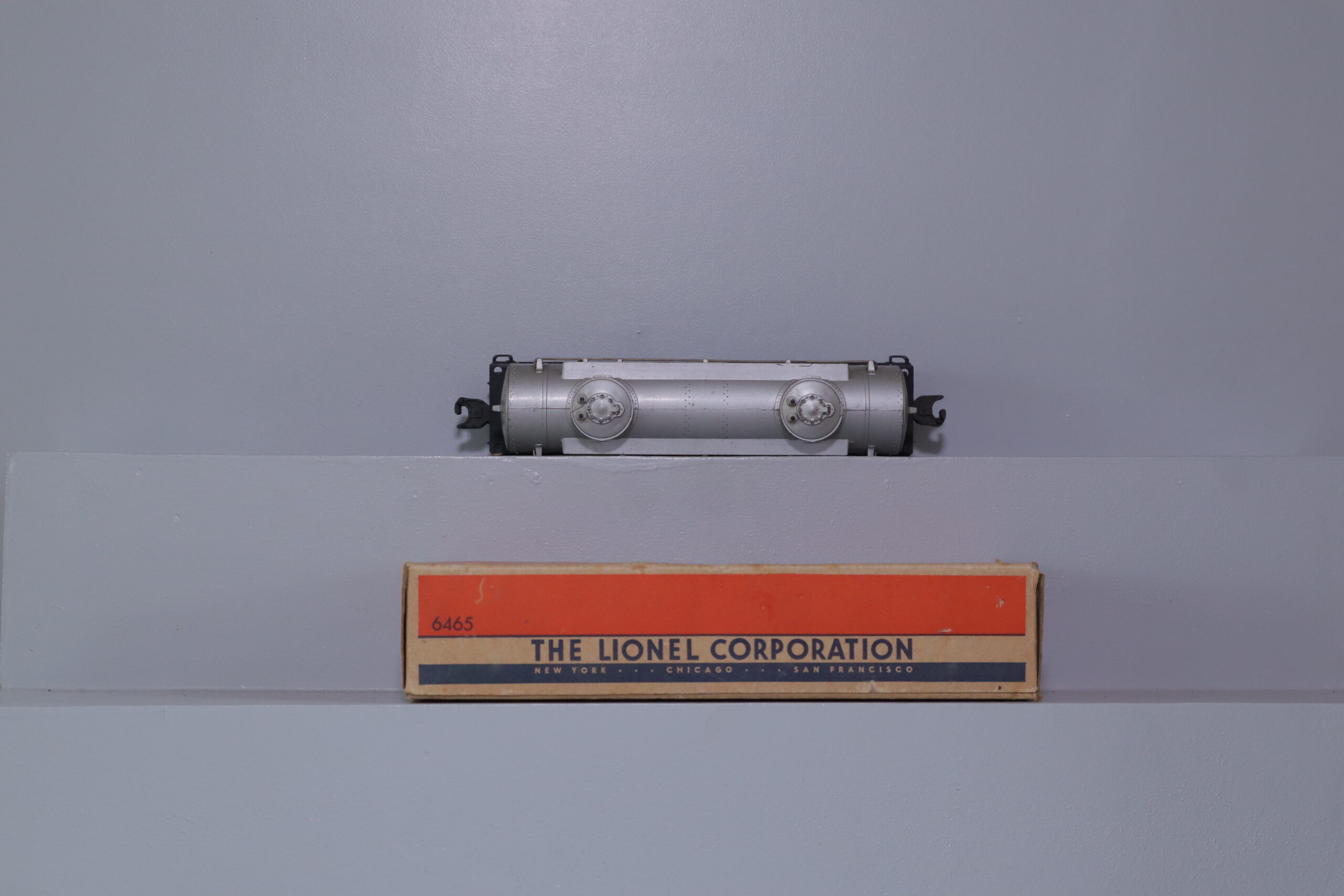 Lionel 6465 Sunoco Tank - SKU2410L - themodeltrainstore.com