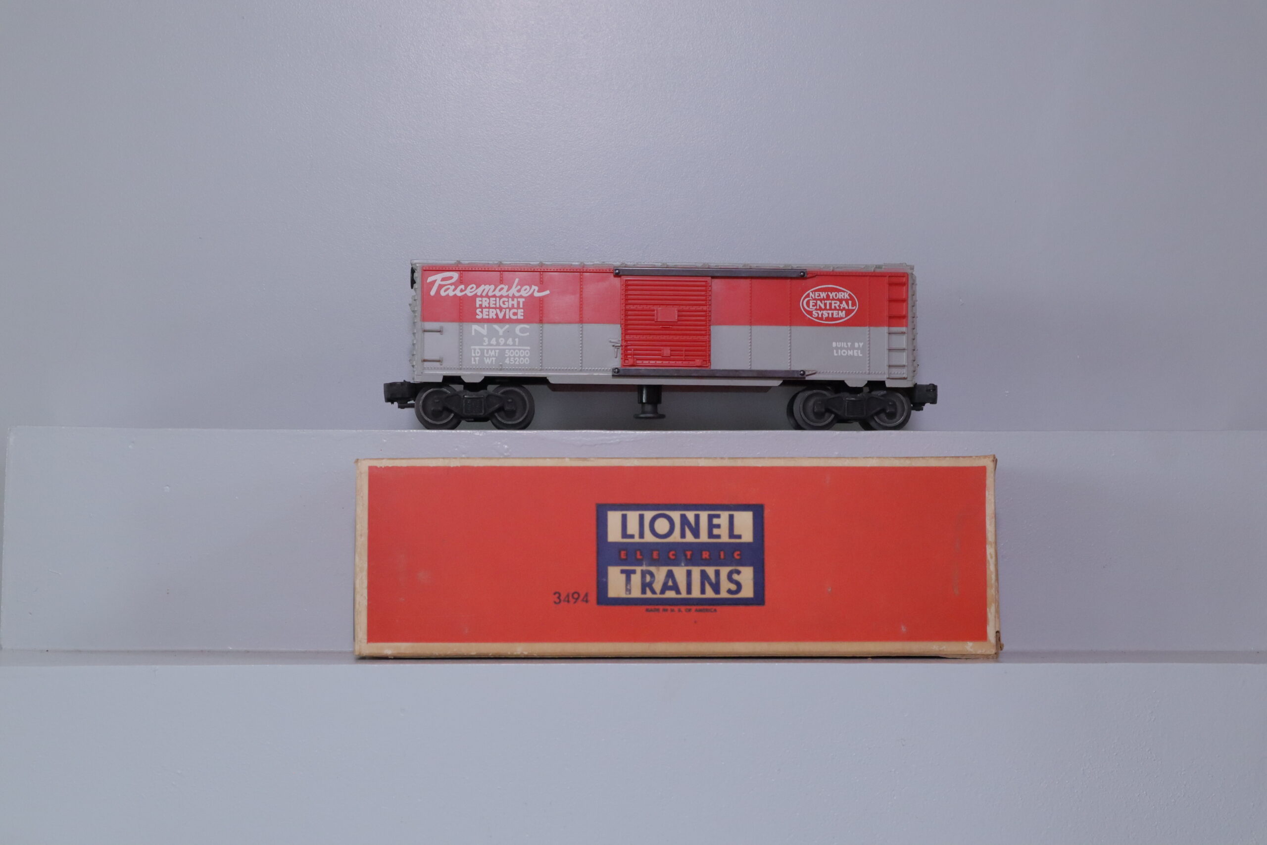 Lionel 3494 Box Car - SKU2413L - themodeltrainstore.com