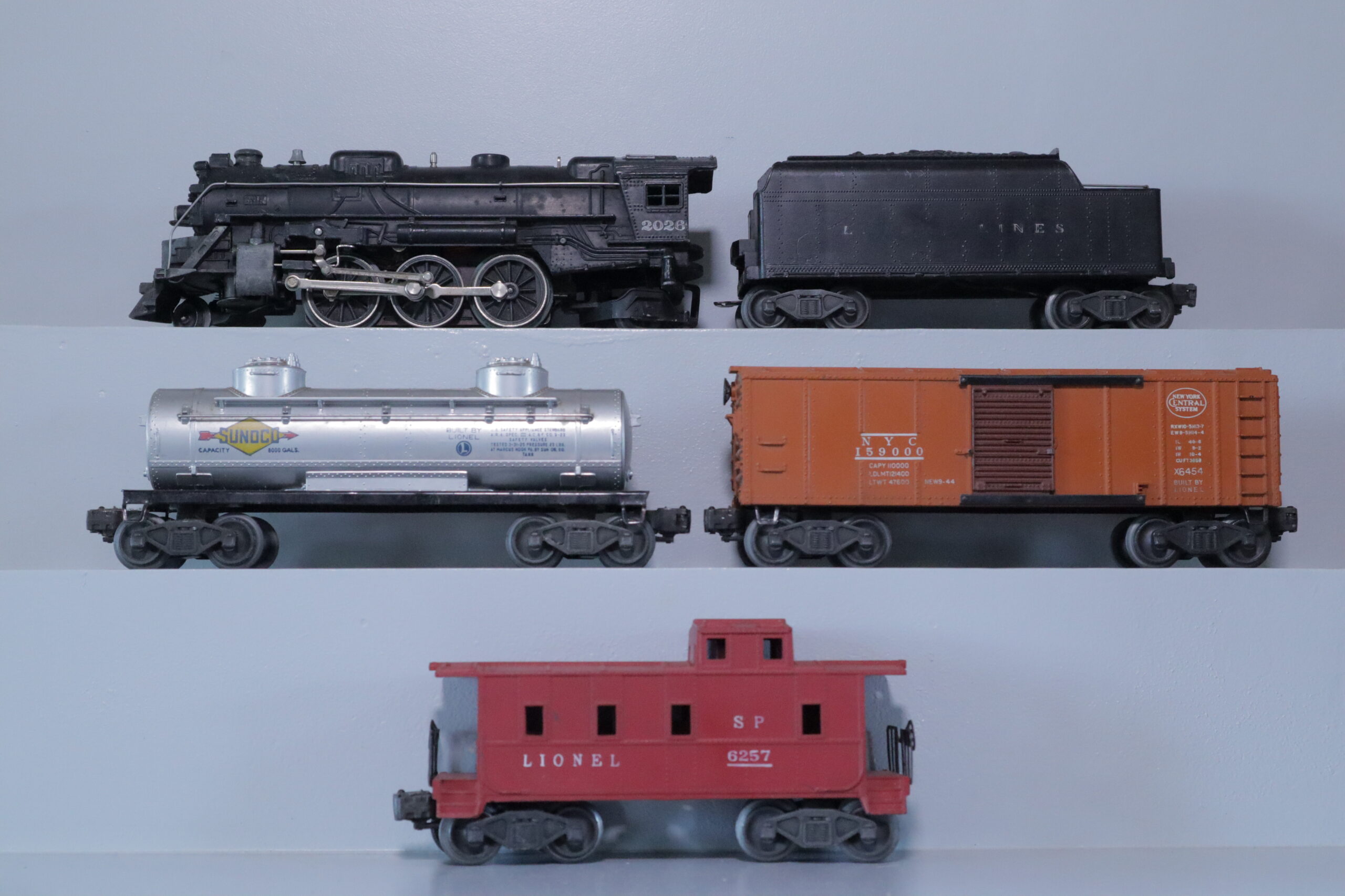 Lionel 2026 Loco Set - SKU2501L - themodeltrainstore.com