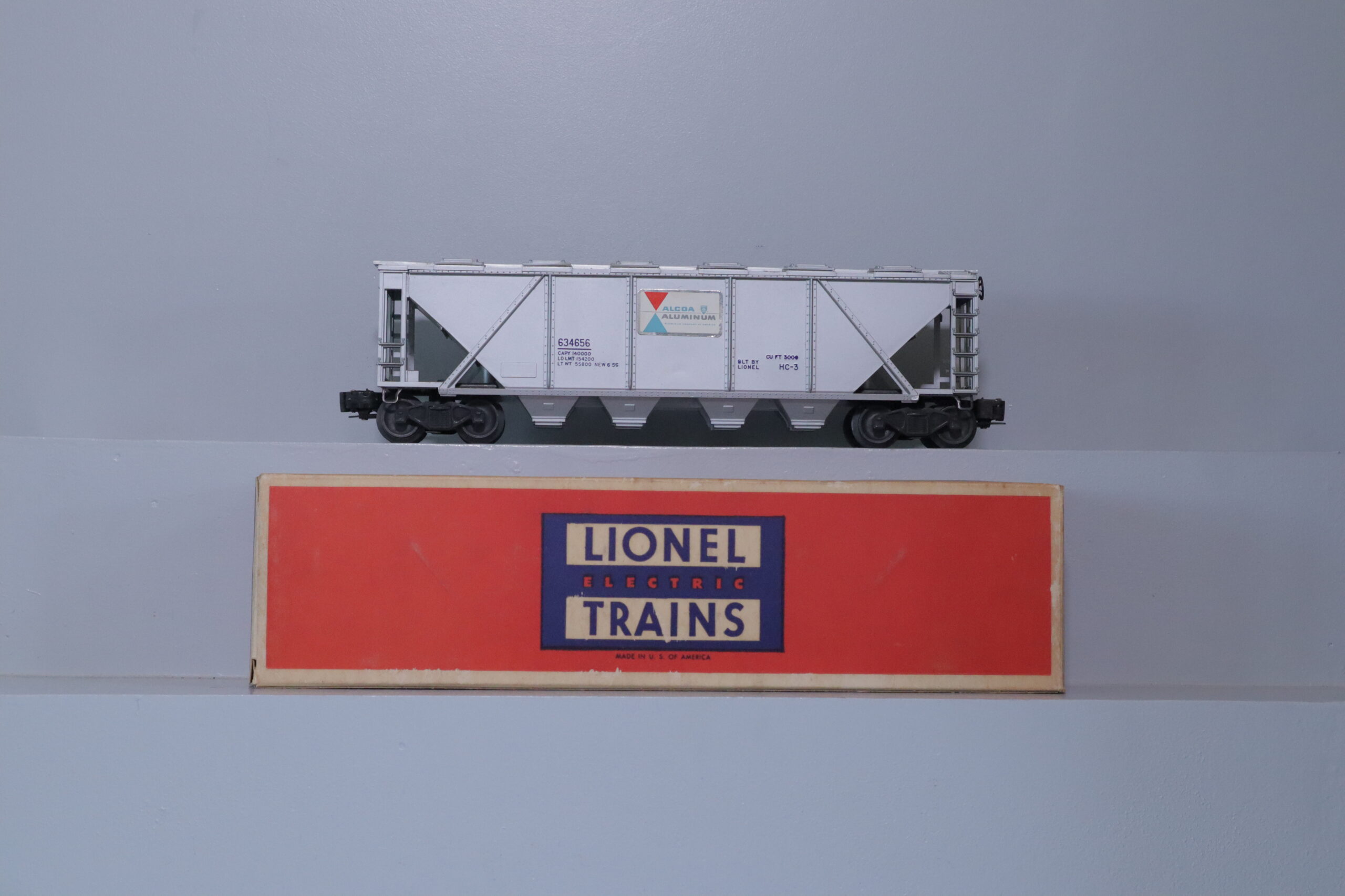 Lionel 6346 Hopper - SKU2603L - themodeltrainstore.com