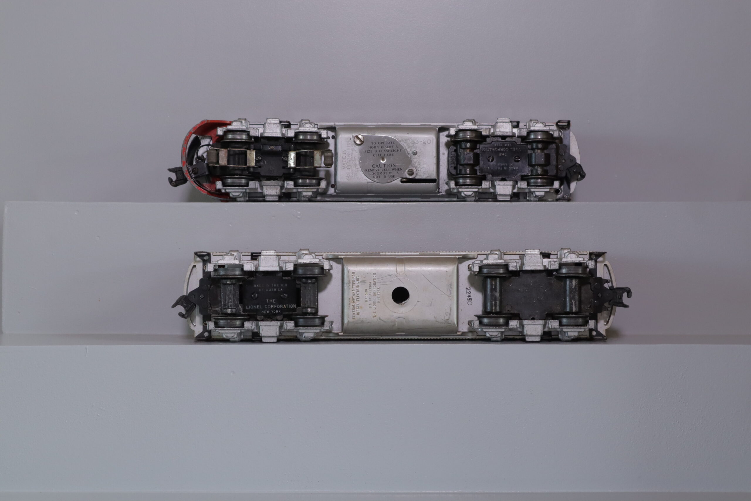 Lionel 2245P Diesel Set - SKU3201L - themodeltrainstore.com