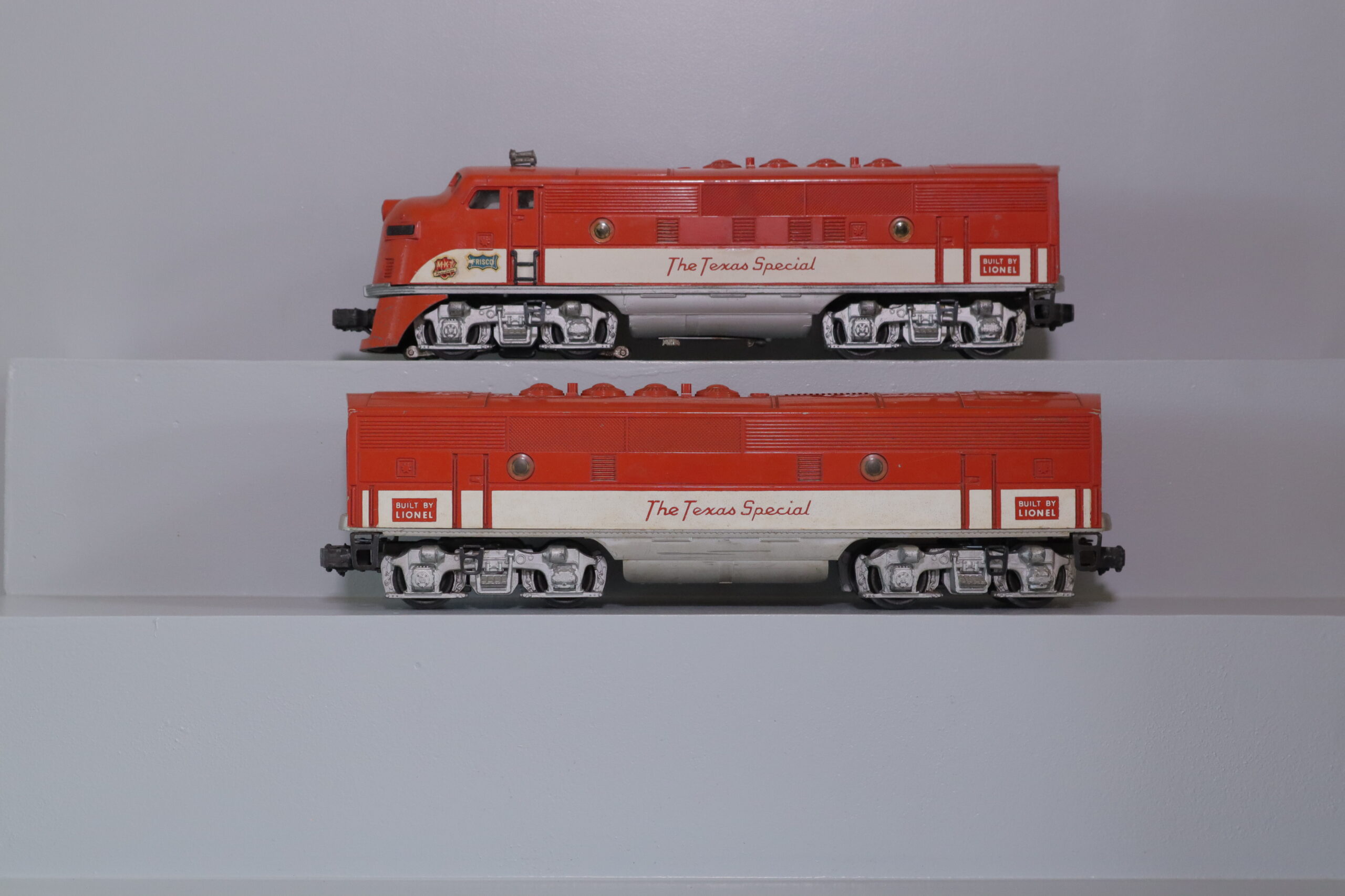 Lionel 2245P Diesel Set - SKU3201L - themodeltrainstore.com