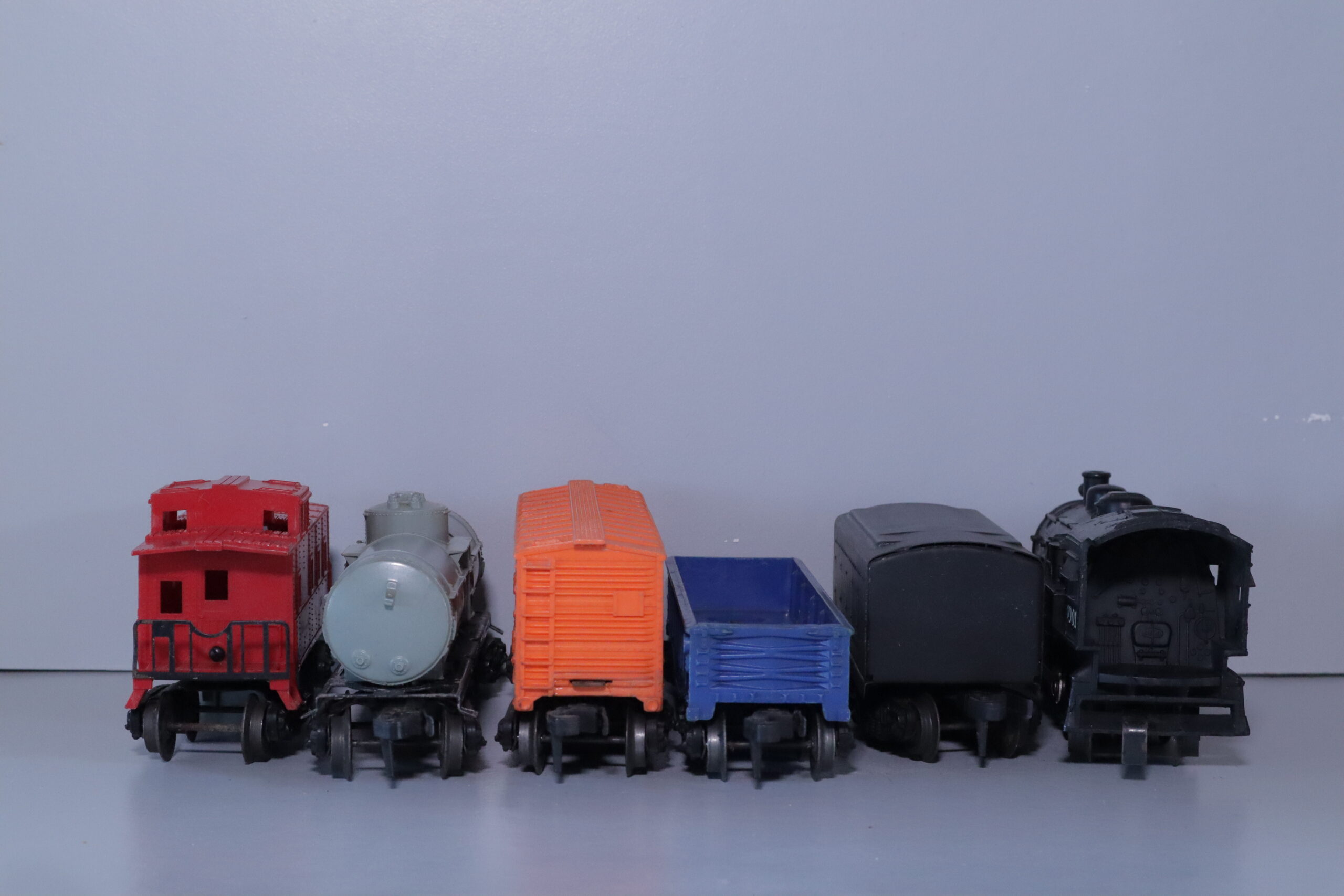 Lionel 1001 Loco Set - SKU3502L - themodeltrainstore.com