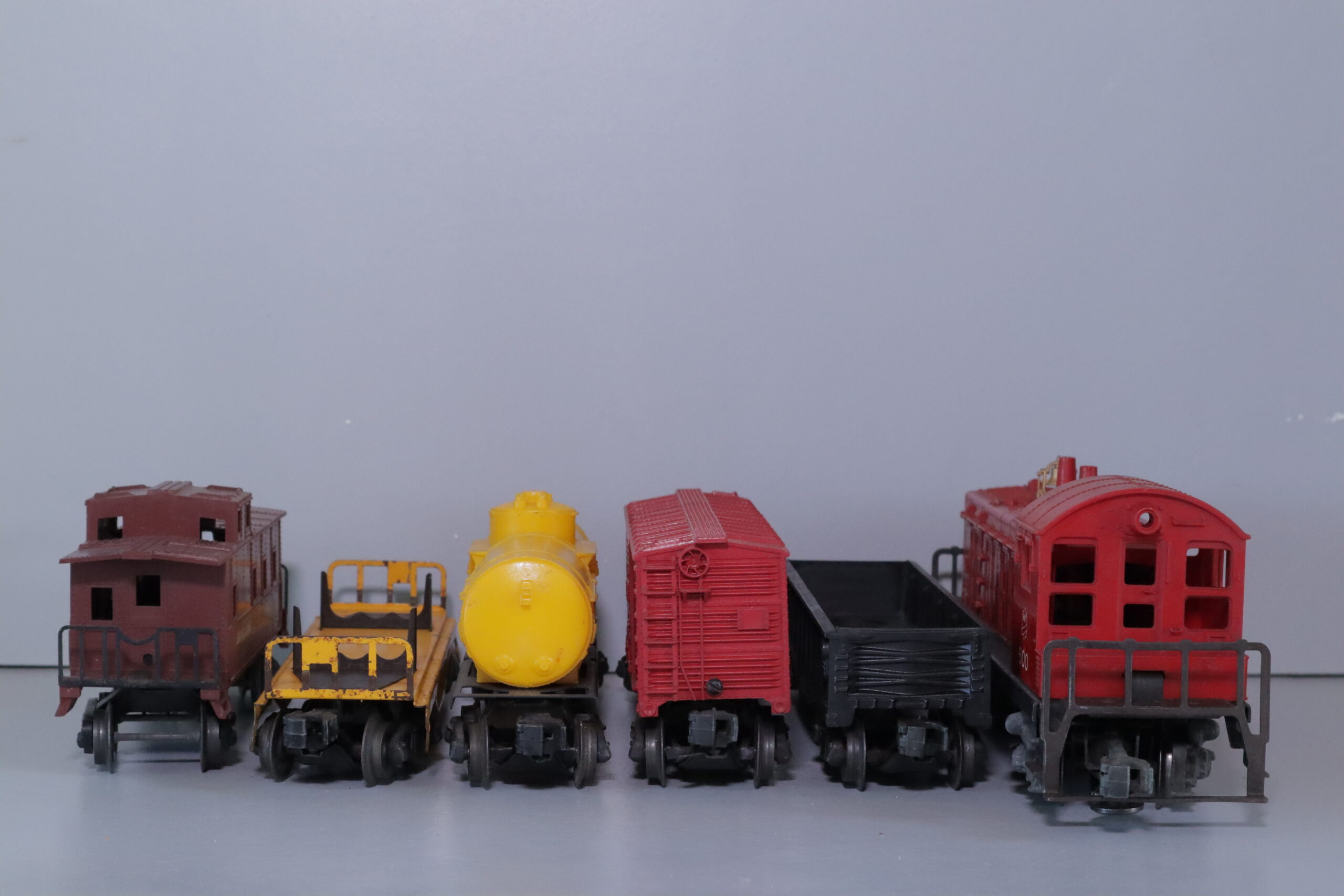 Lionel 600 Diesel Set - SKU3503L - themodeltrainstore.com