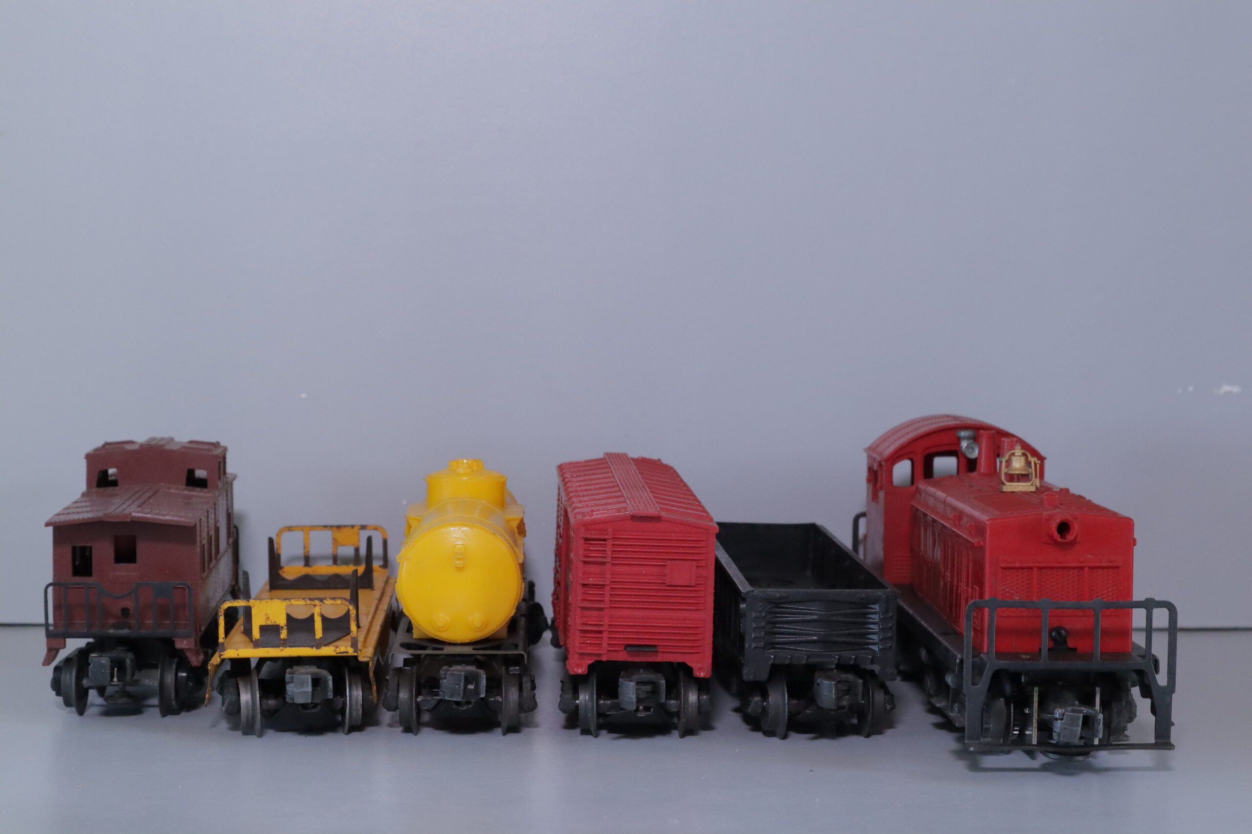 Lionel 600 Diesel Set - SKU3503L - themodeltrainstore.com