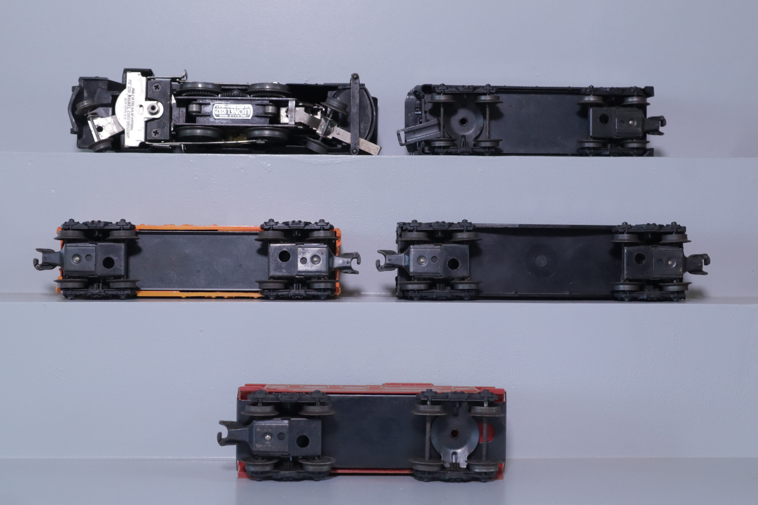 Lionel 1130 Loco Set - SKU3602L - themodeltrainstore.com