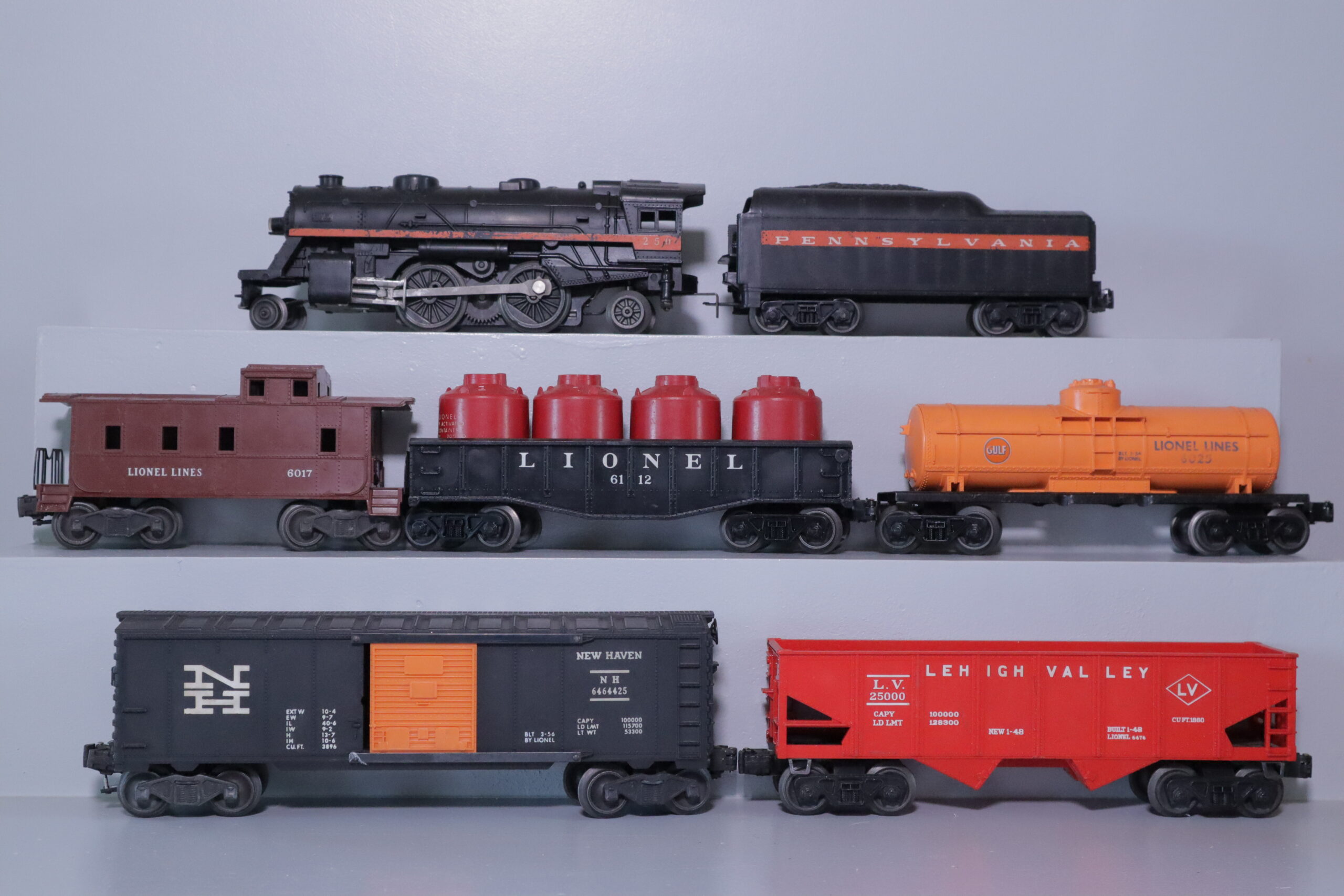 Lionel 250 Loco Set - SKU3603L - themodeltrainstore.com