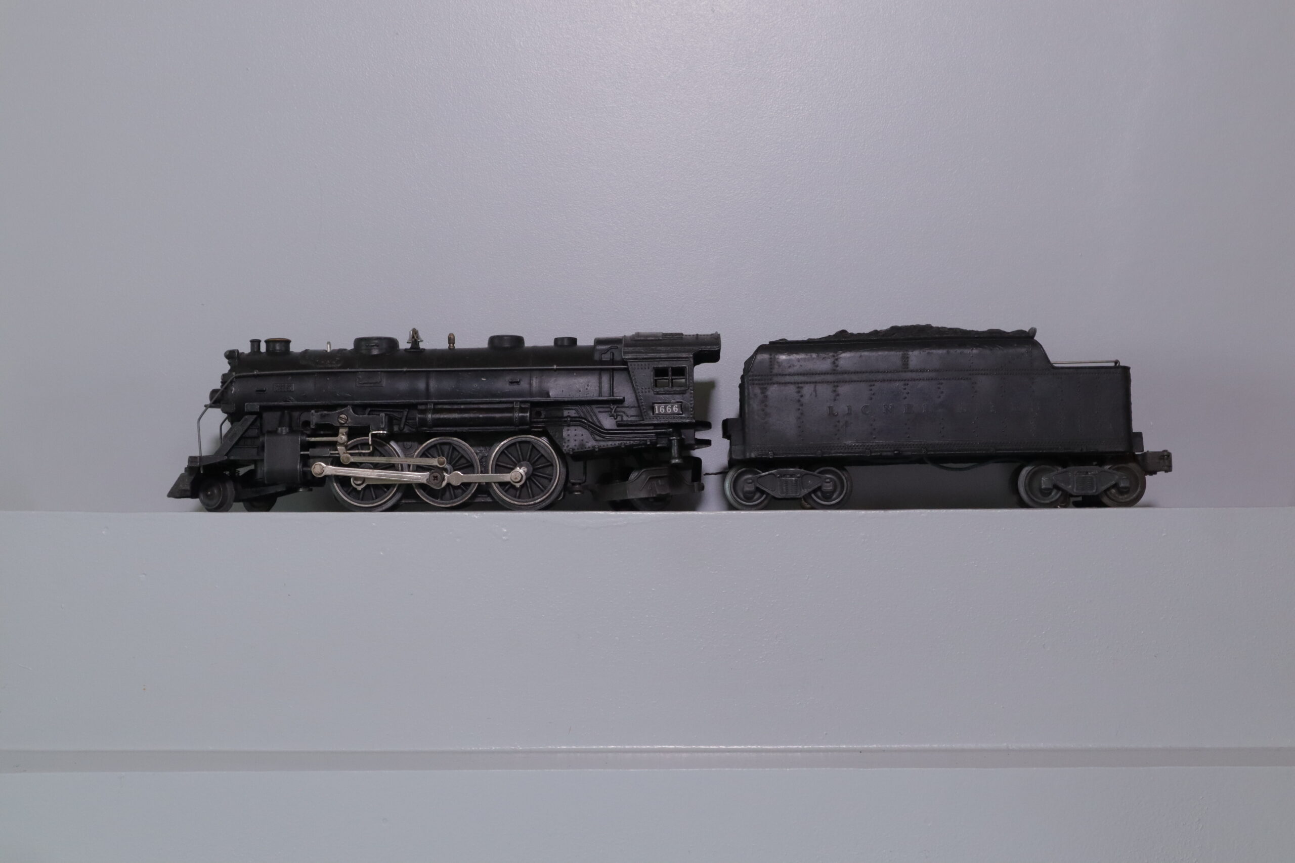 Lionel 1666 Postwar Loco - SKU4202L - themodeltrainstore.com