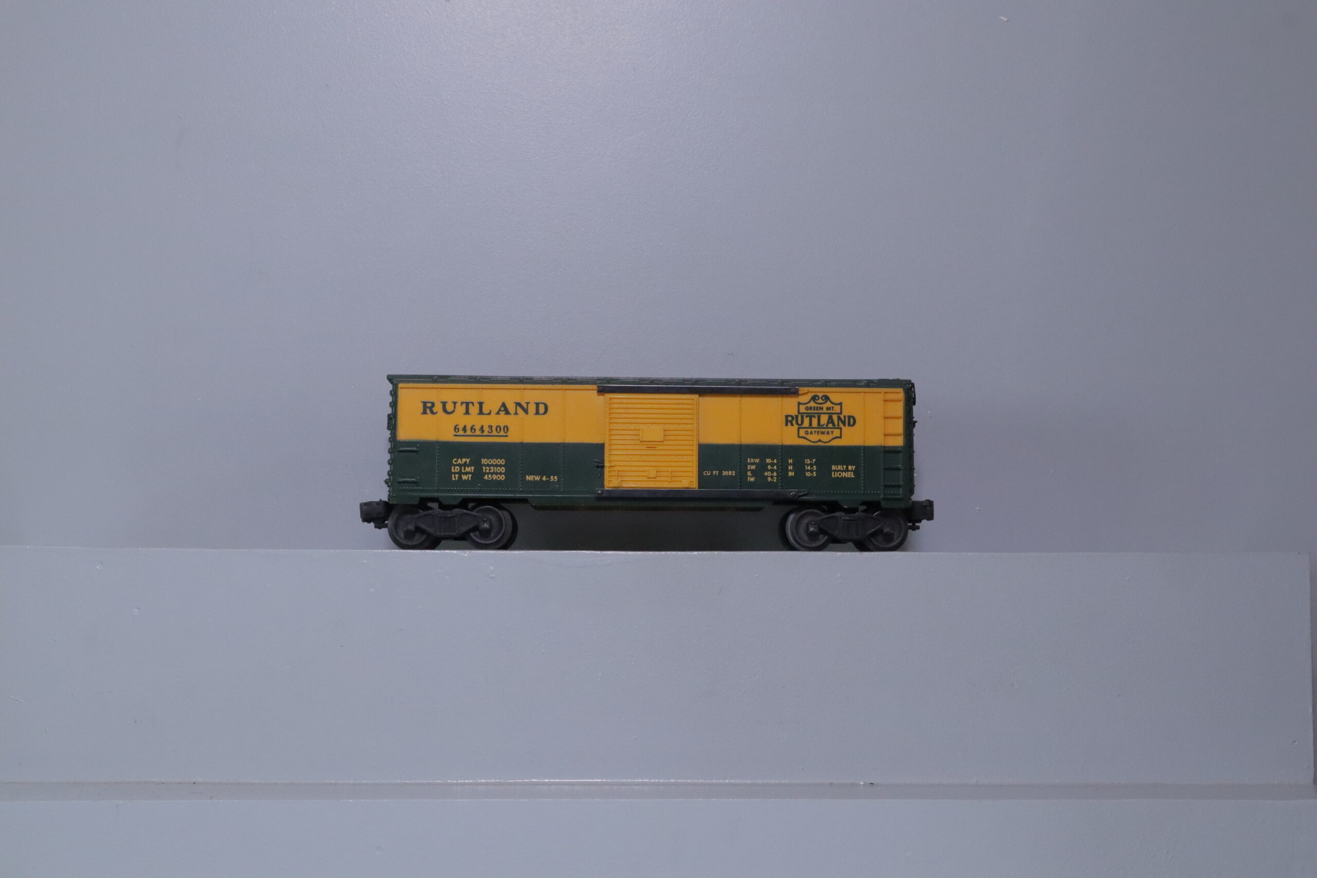 Lionel 6464-300 Box Car - SKU4703L - themodeltrainstore.com