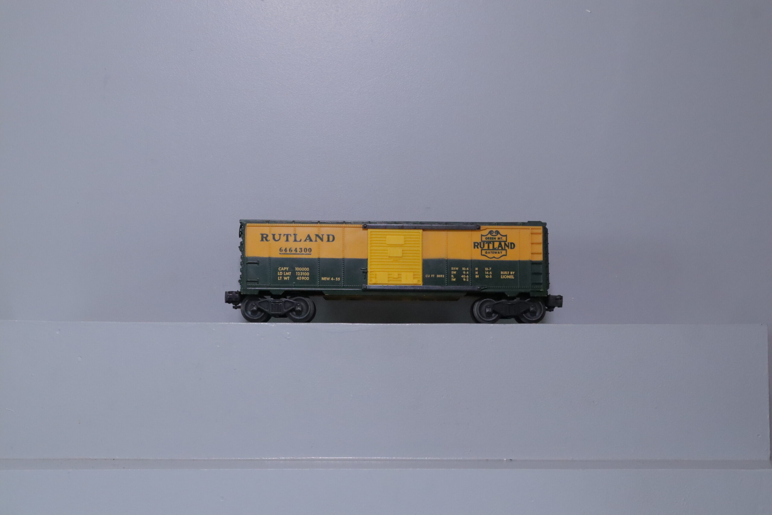 Lionel 6464-300 Box Car - SKU4703L - themodeltrainstore.com