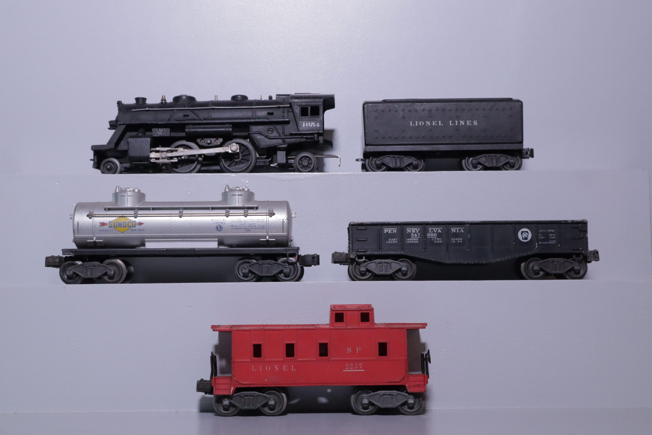 Lionel 1654 Loco Set - SKU4801L - themodeltrainstore.com