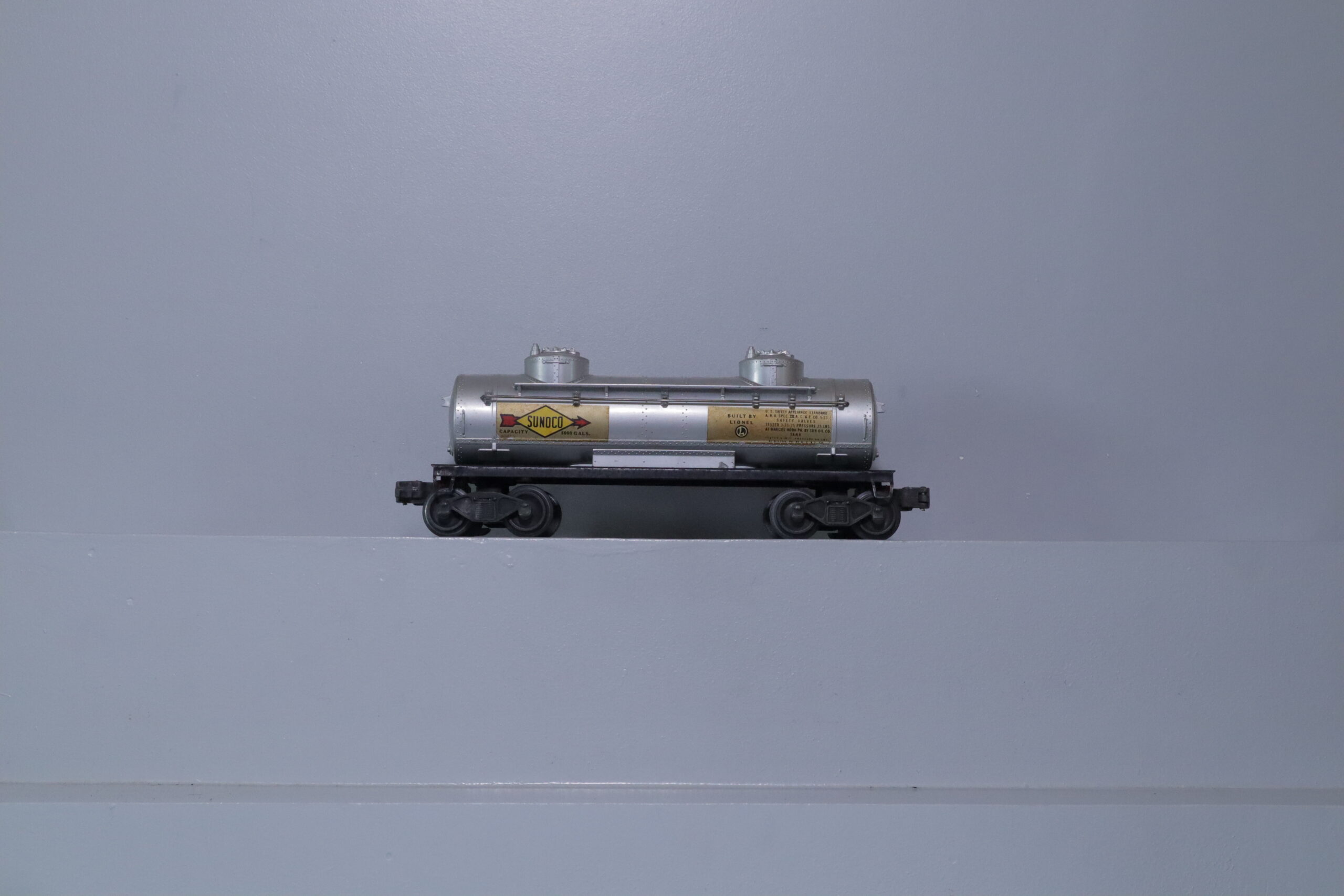 Lionel 2465 Tank - SKU4901L - themodeltrainstore.com