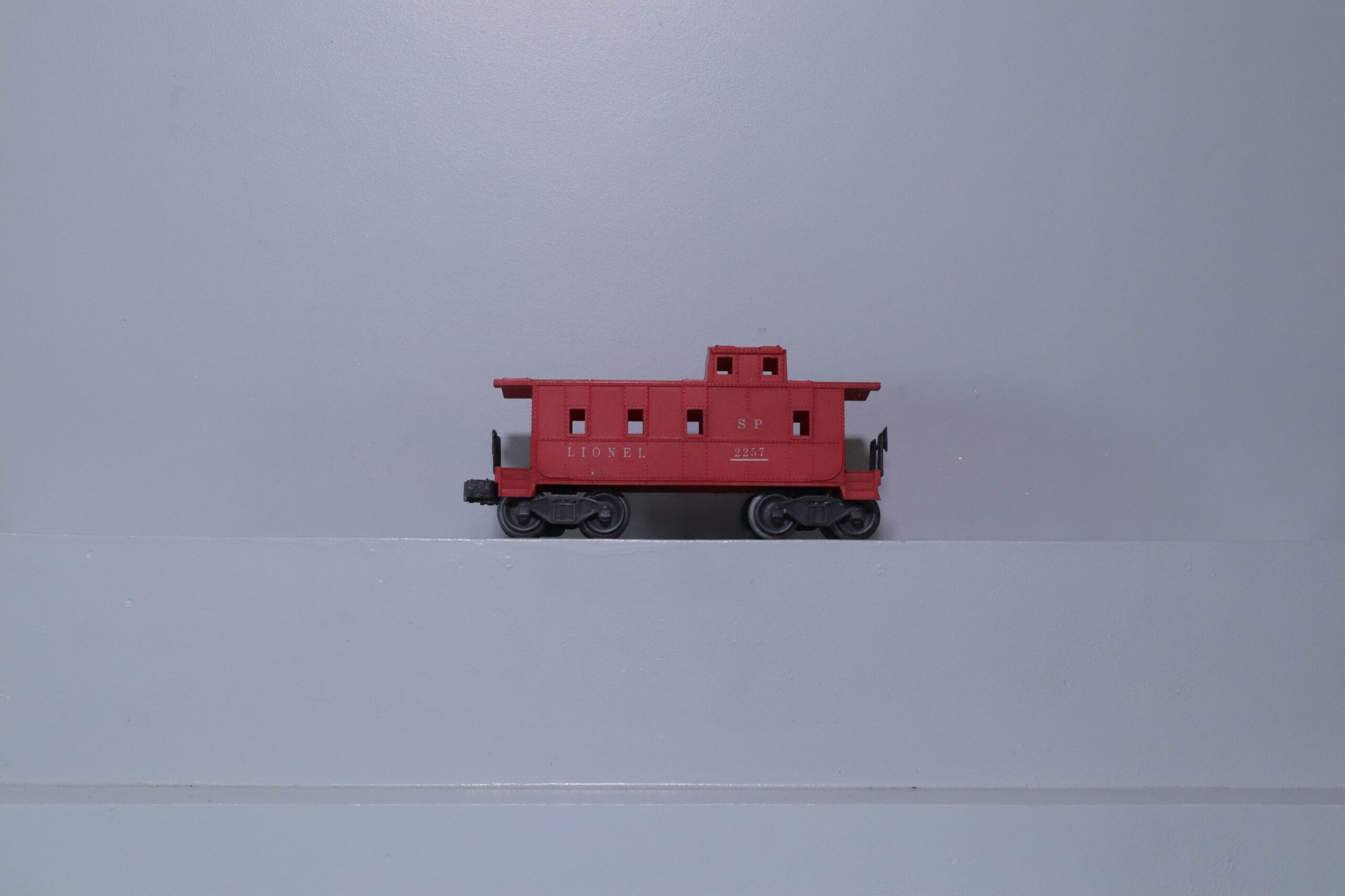 Lionel 2257 Caboose - SKU4911L - themodeltrainstore.com