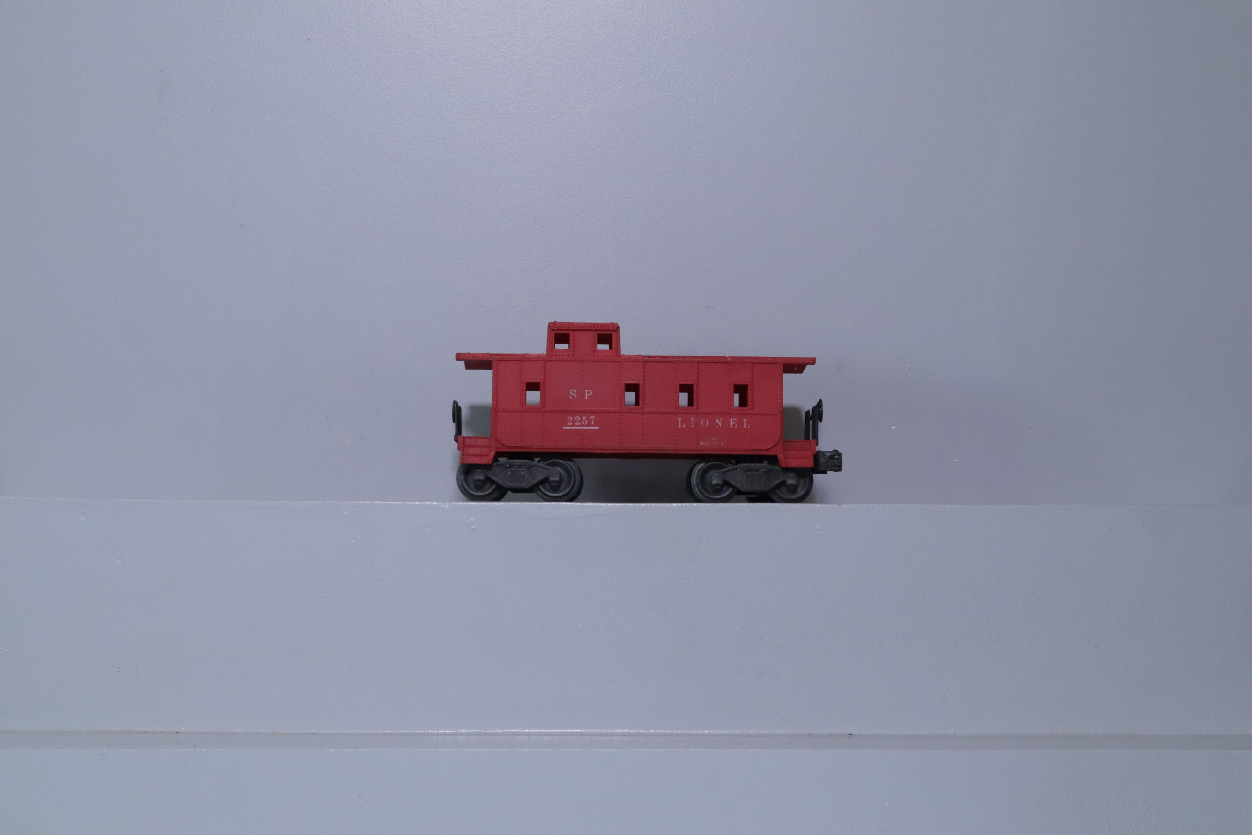 Lionel 2257 Caboose - SKU4911L - themodeltrainstore.com