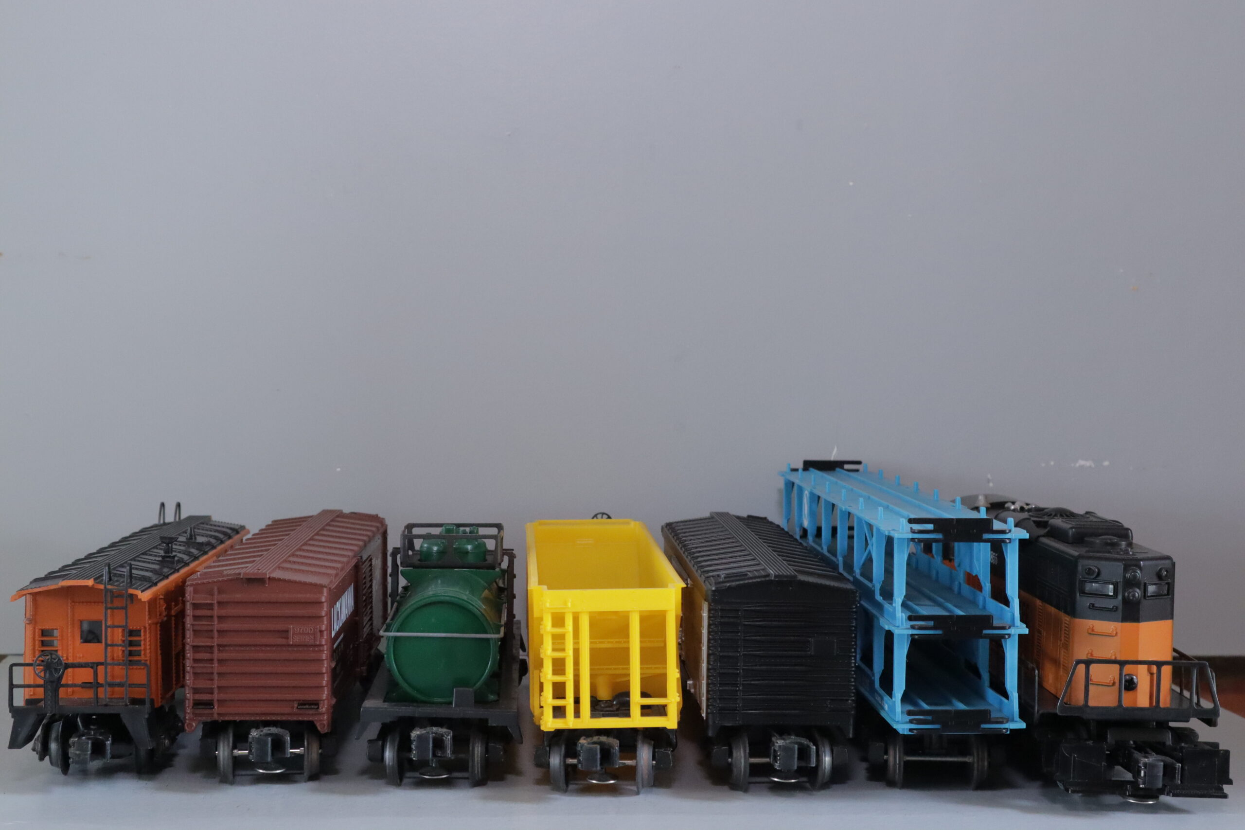 Lionel 8855 Diesel Set - SKU5101L - themodeltrainstore.com