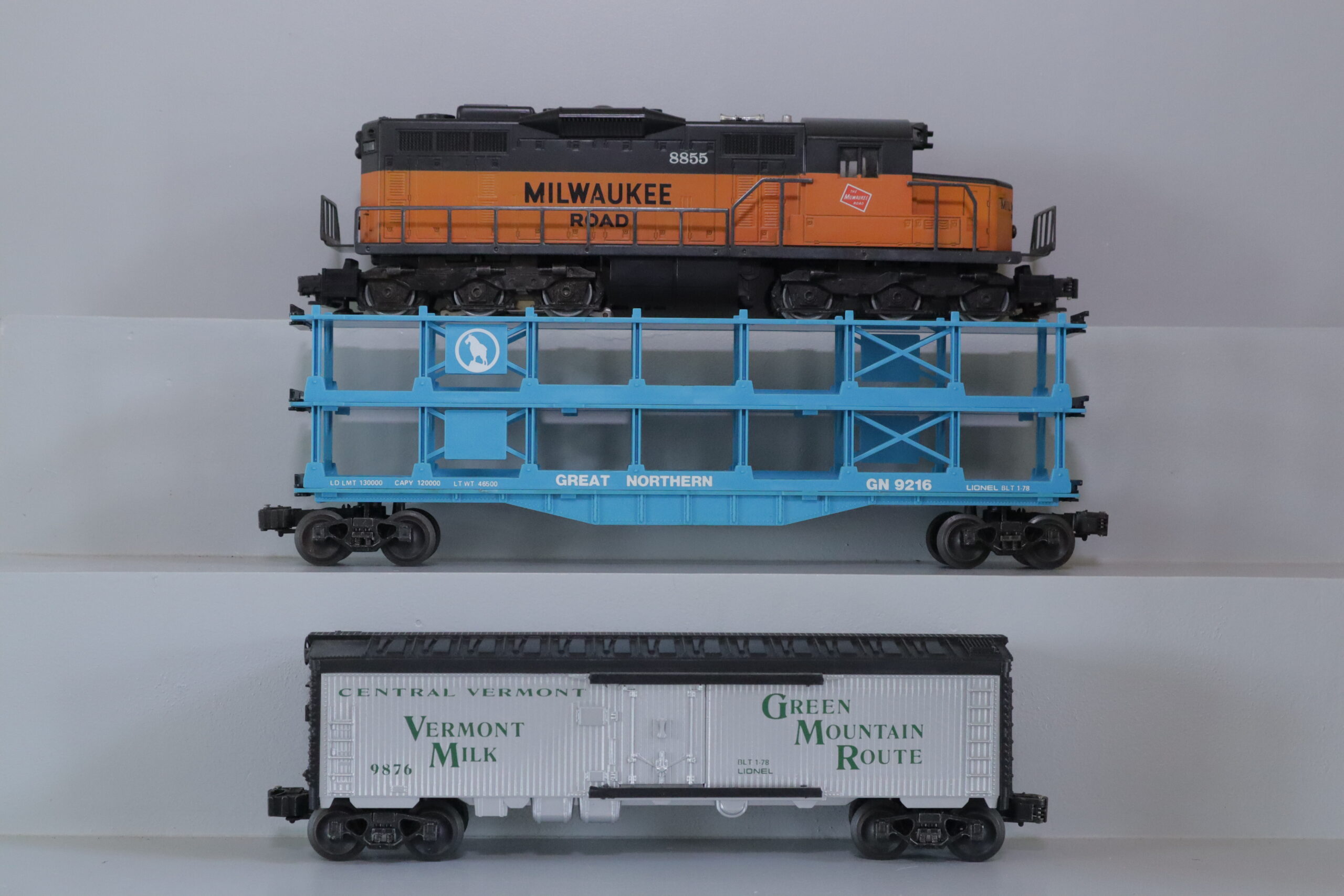 Lionel 8855 Diesel Set - SKU5101L - themodeltrainstore.com