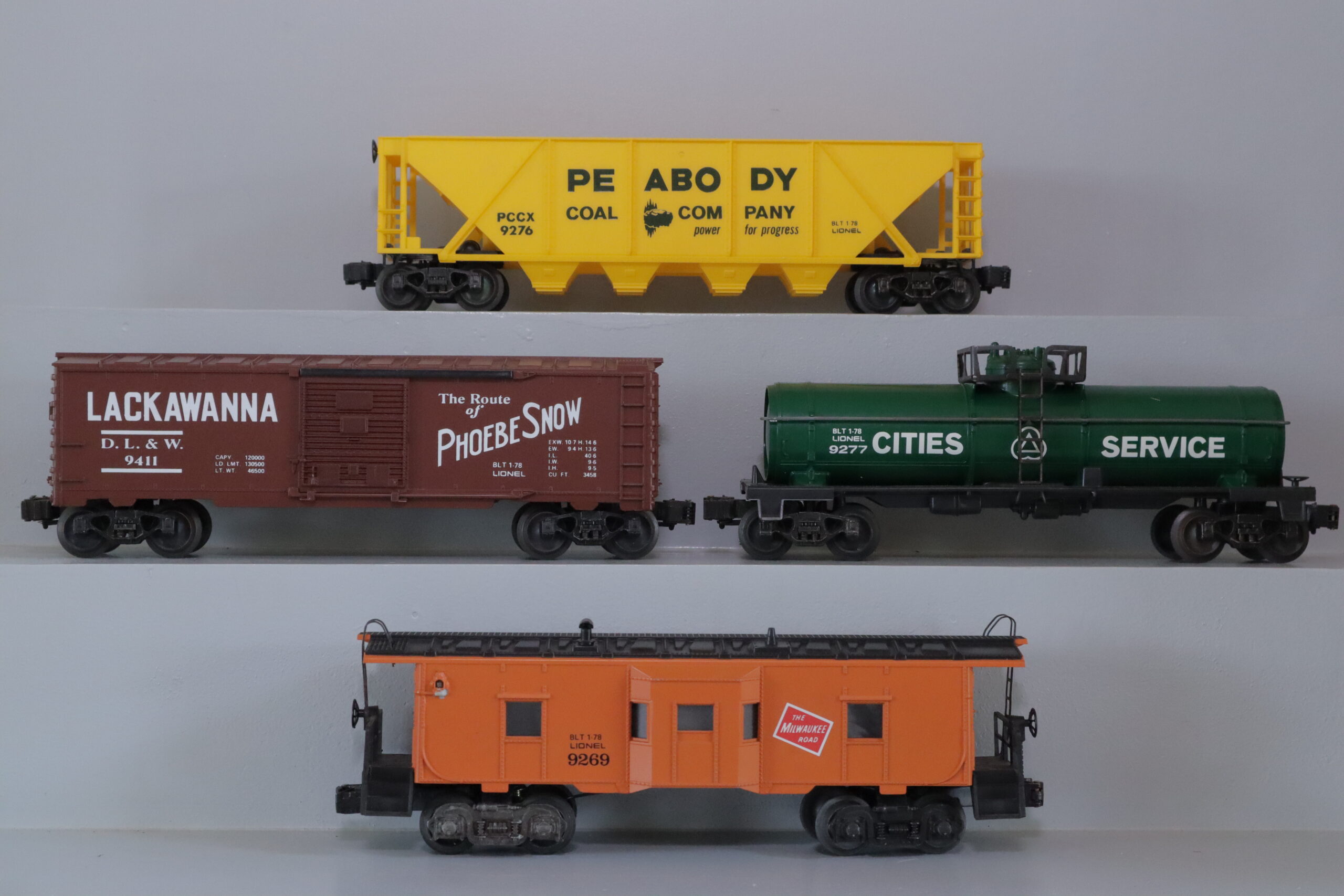 Lionel 8855 Diesel Set - SKU5101L - themodeltrainstore.com