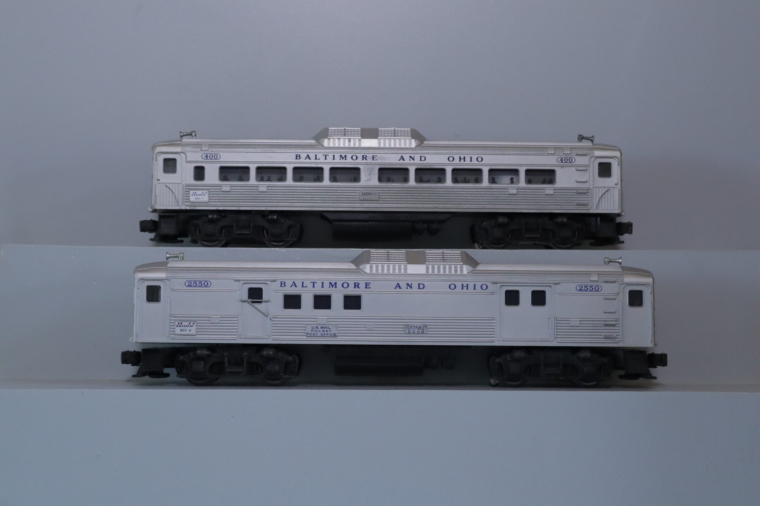 Lionel 400 Diesel + 2550 Budd - SKU5201L - themodeltrainstore.com